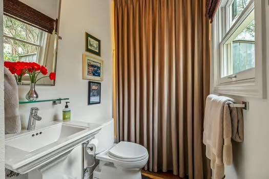 Image 22 of 38 For 311 Ridgewood Rd