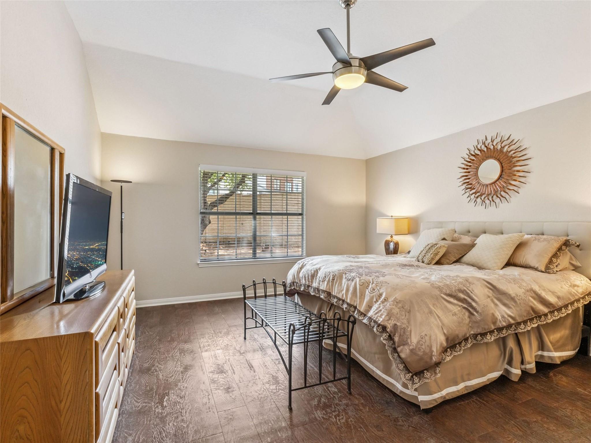 Image 17 of 40 For 1832 Sunnybrook Dr