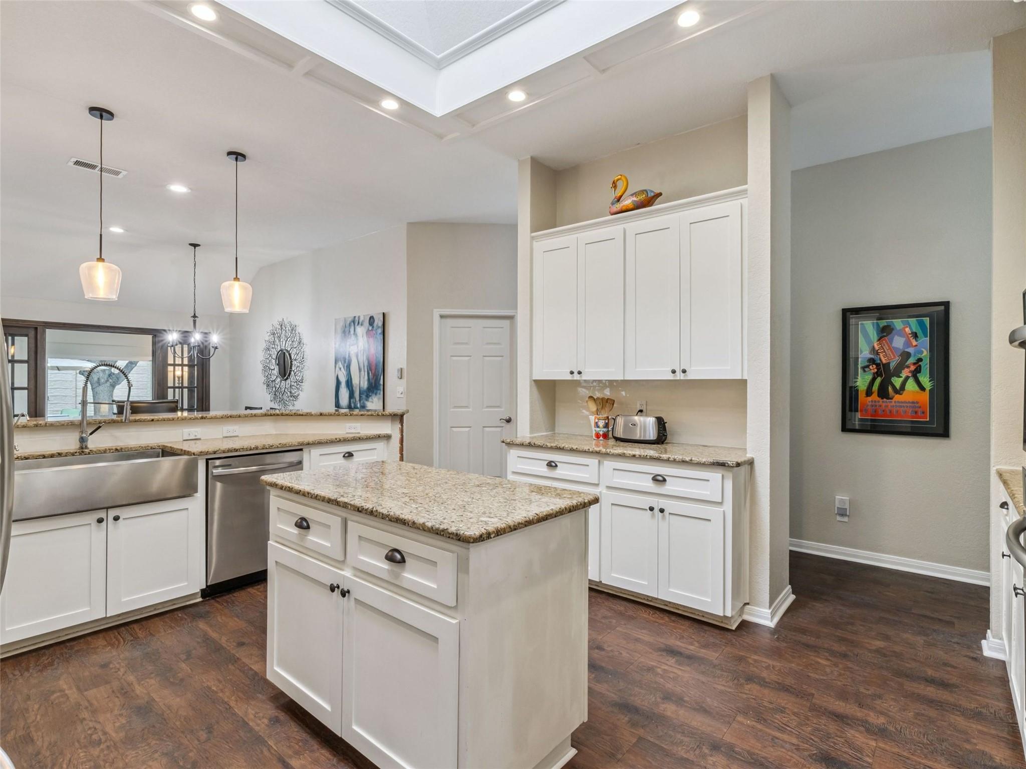 Image 22 of 40 For 1832 Sunnybrook Dr