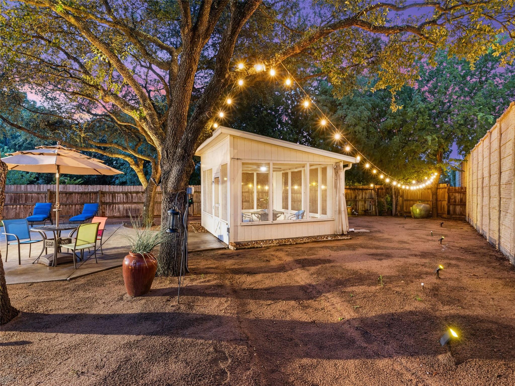 Image 3 of 40 For 1832 Sunnybrook Dr