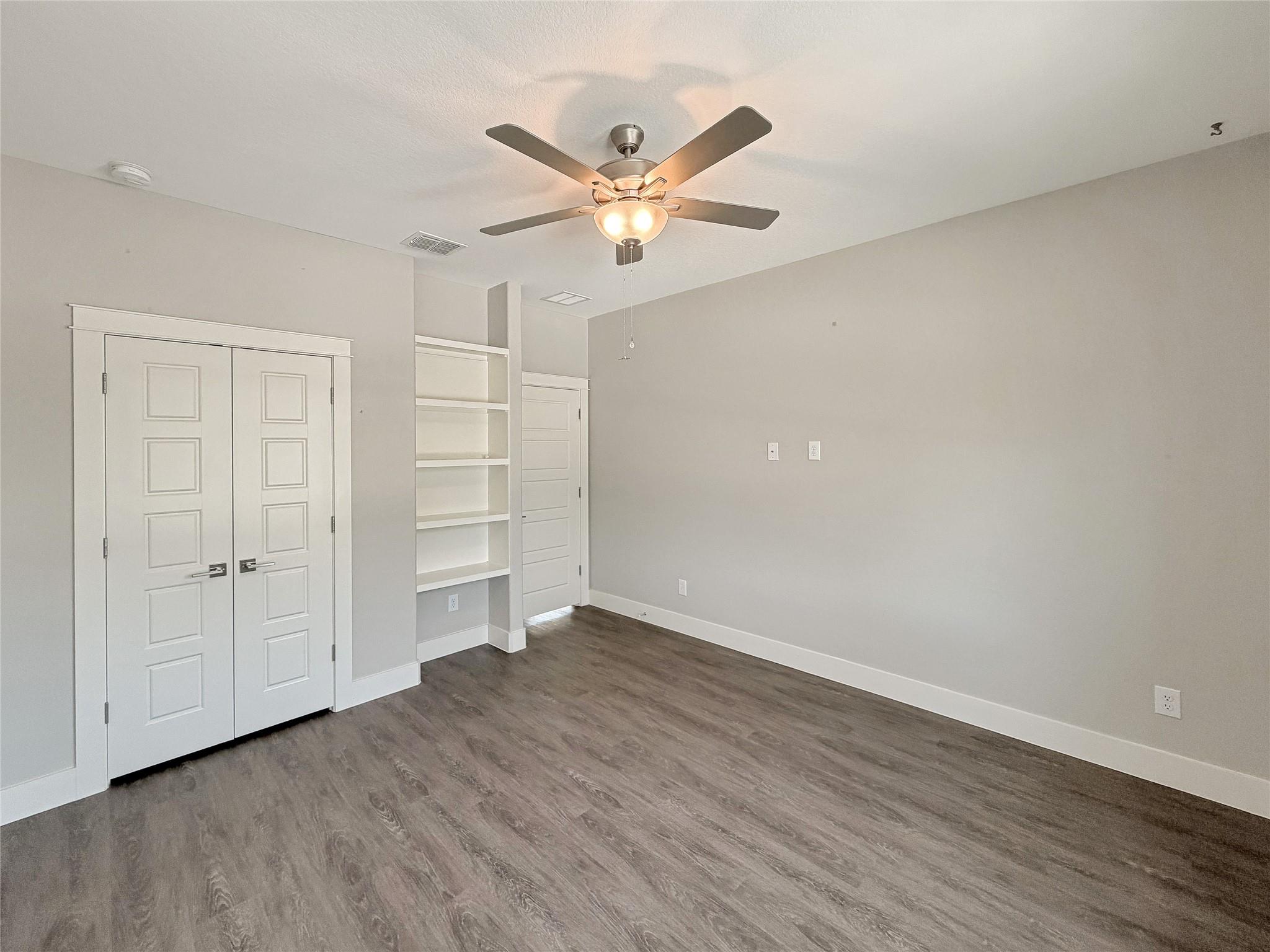 Image 12 of 27 For 381 Monarch  