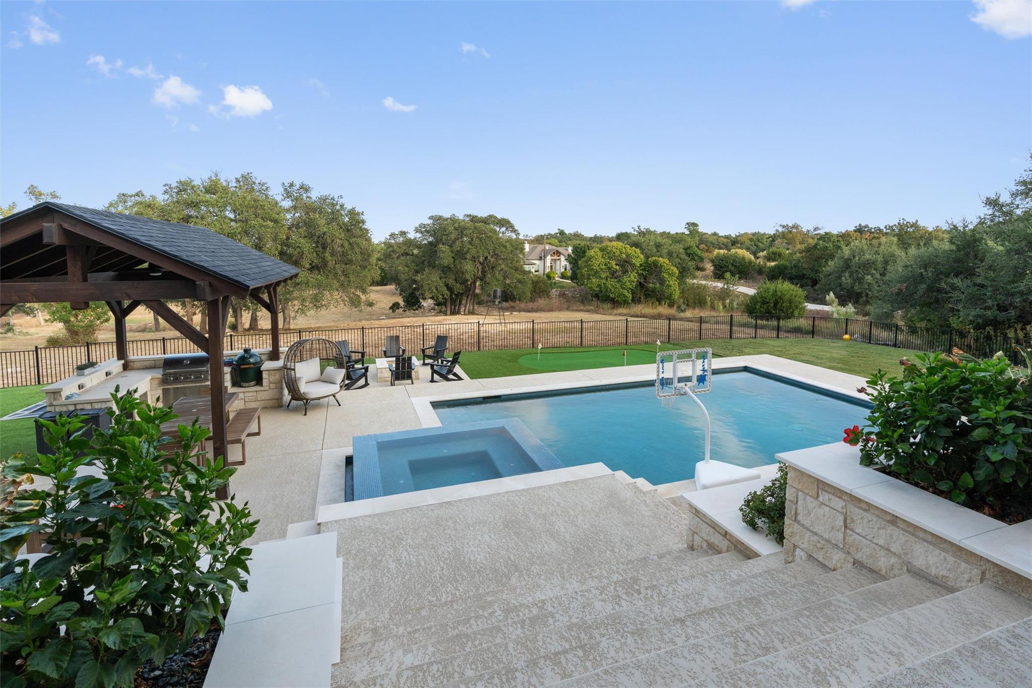 Image 28 of 40 For 1008 Eagle Point Dr