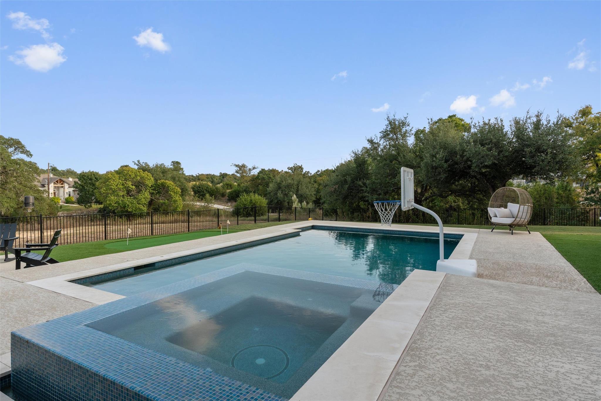 Image 29 of 40 For 1008 Eagle Point Dr