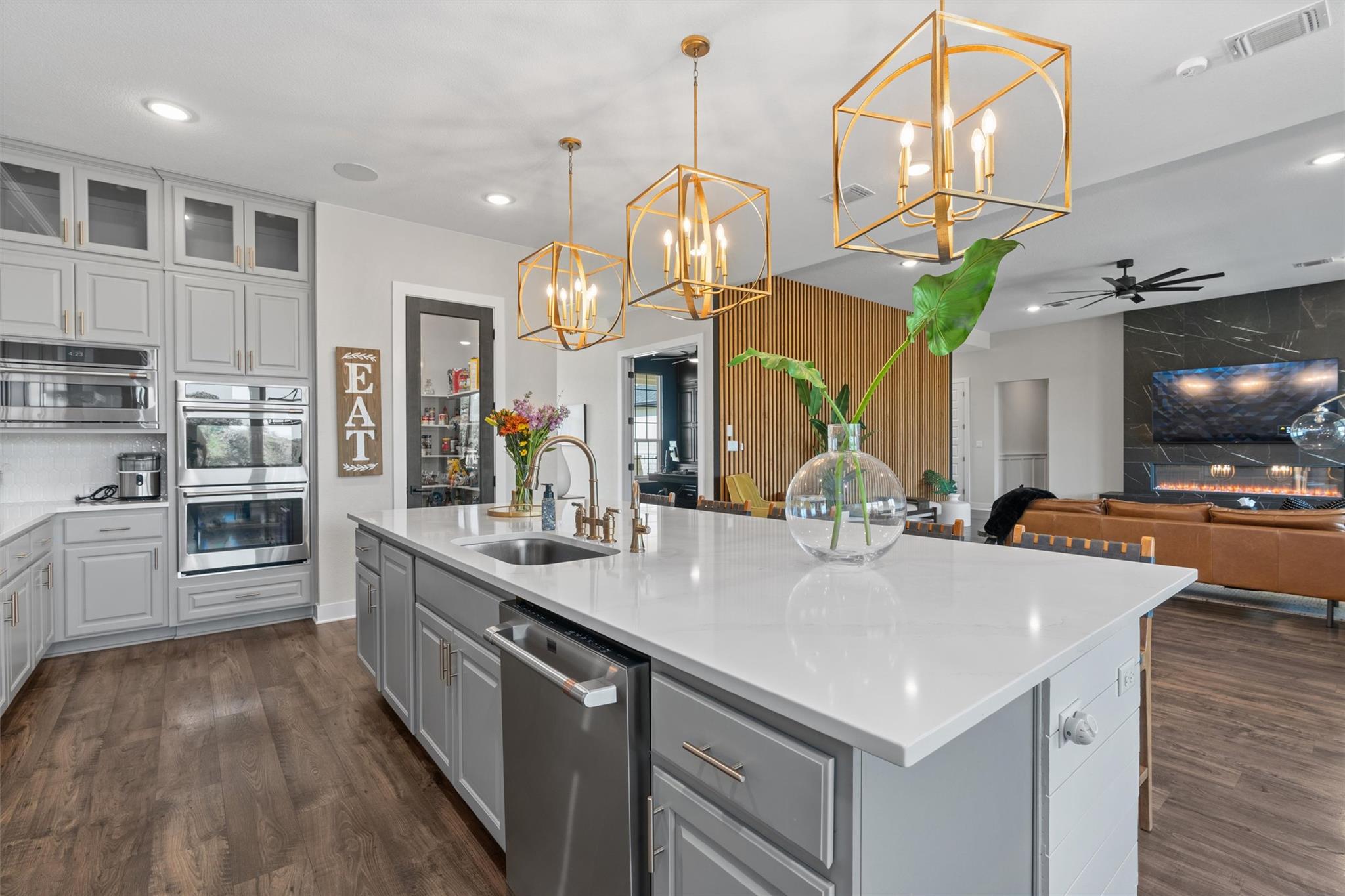 Image 5 of 40 For 1008 Eagle Point Dr