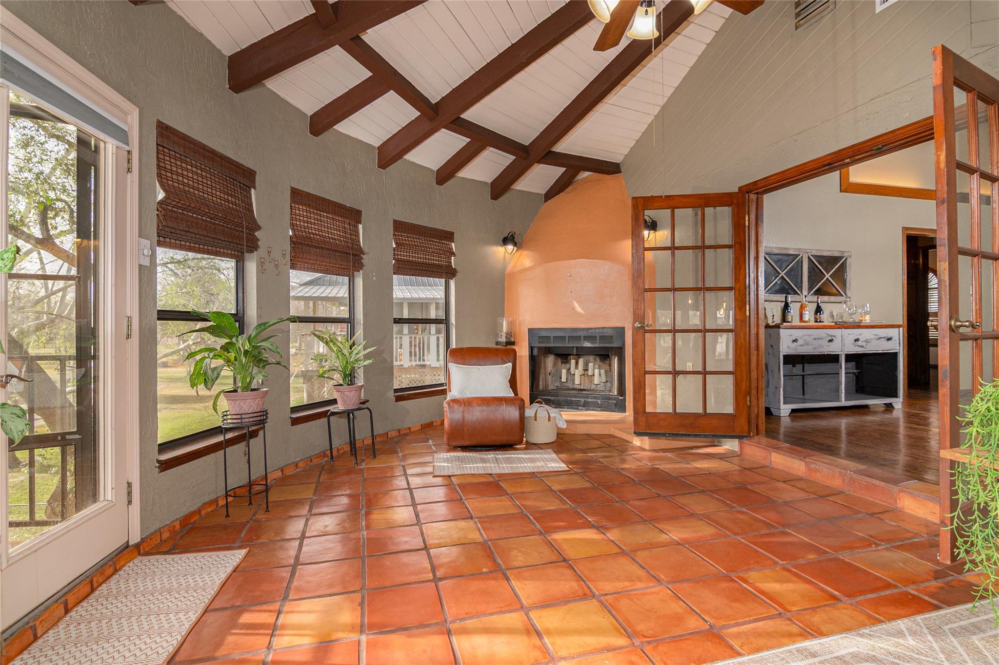 Image 12 of 38 For 110 Lakeside Dr