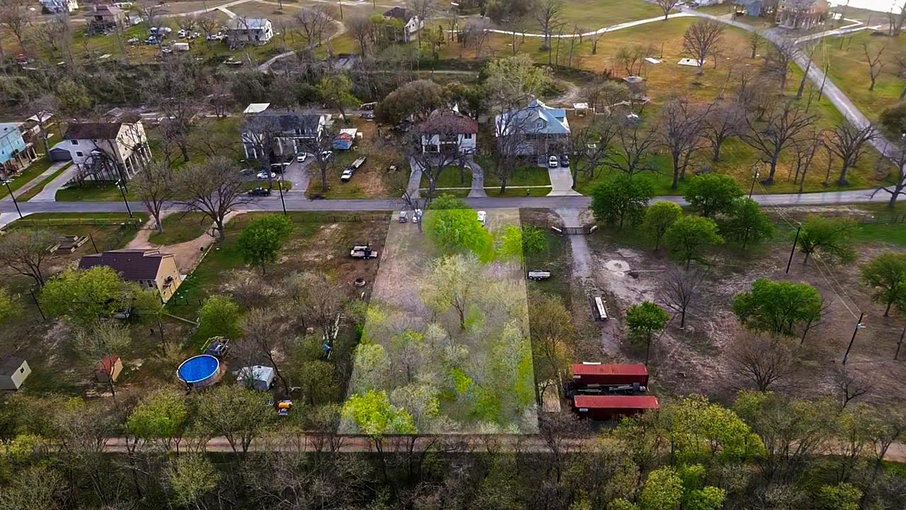 Image 38 of 38 For 110 Lakeside Dr