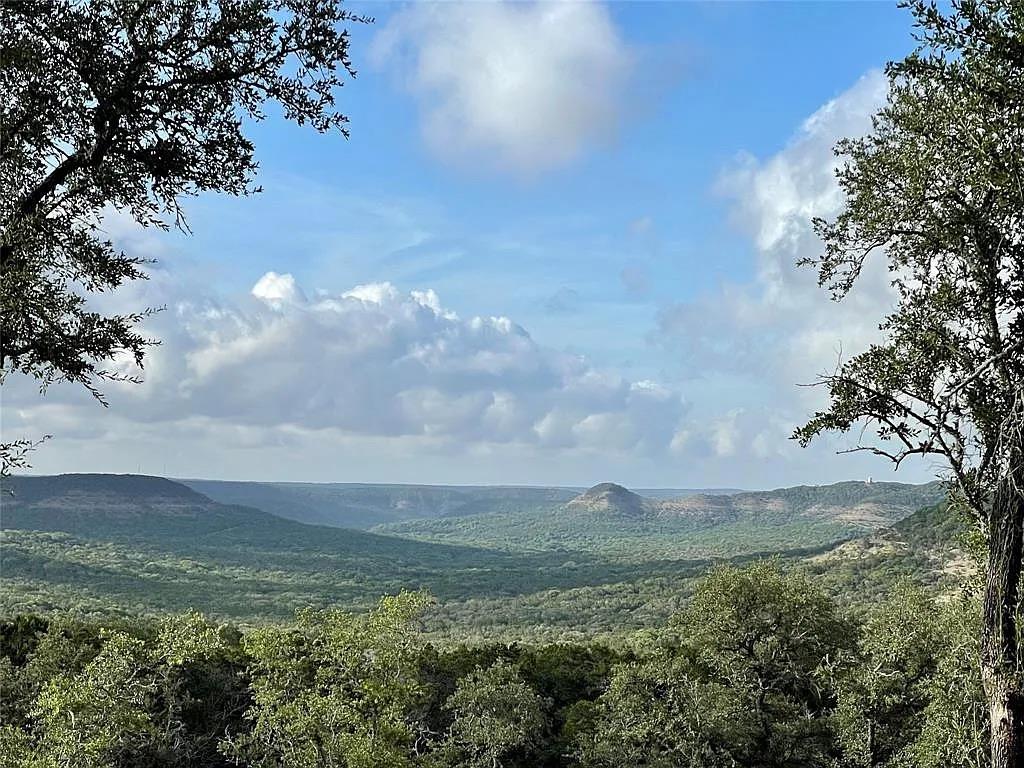 Details for 640 Ghost Dancer, Fischer, TX 78623
