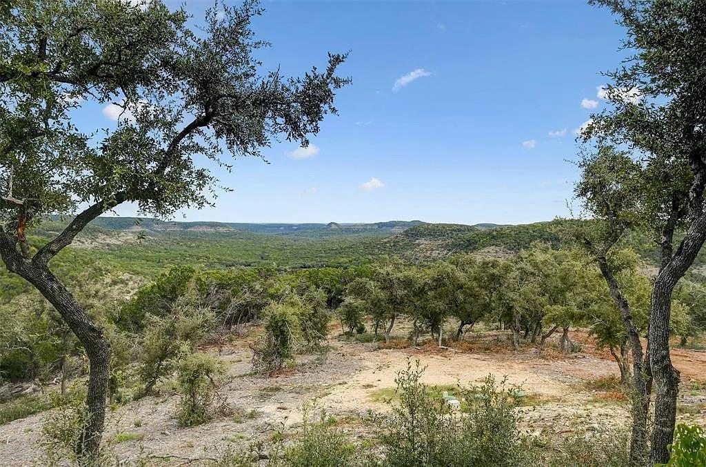 Image 20 of 27 For 640 Ghost Dancer