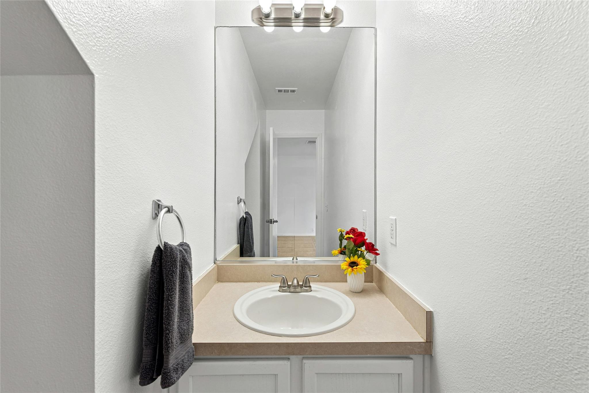 Image 15 of 34 For 13243 Woodthorn Way