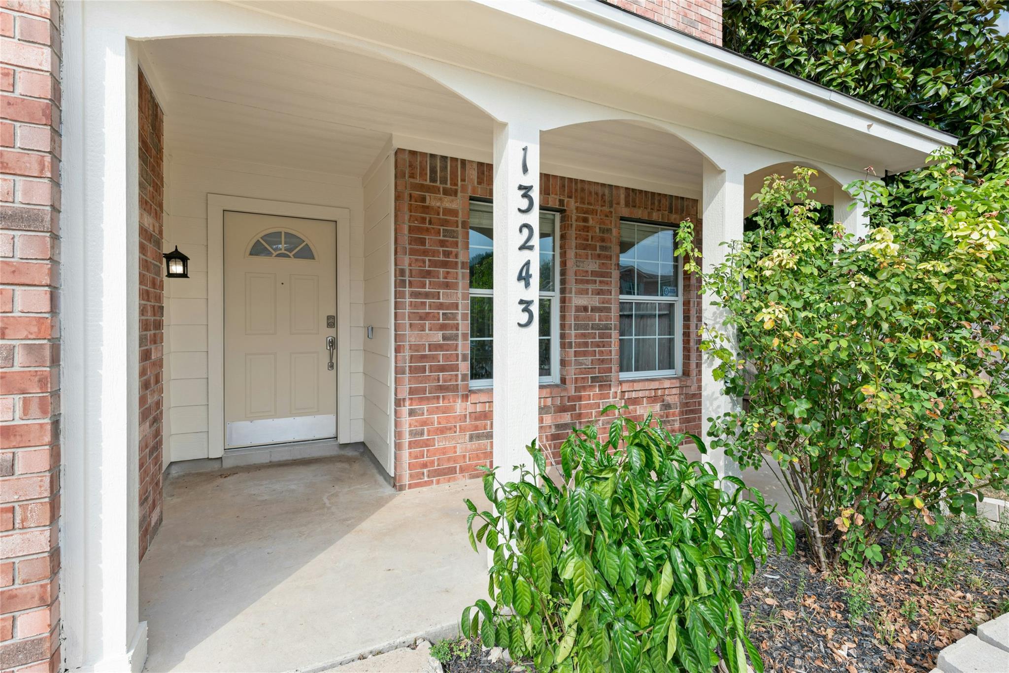 Image 2 of 34 For 13243 Woodthorn Way