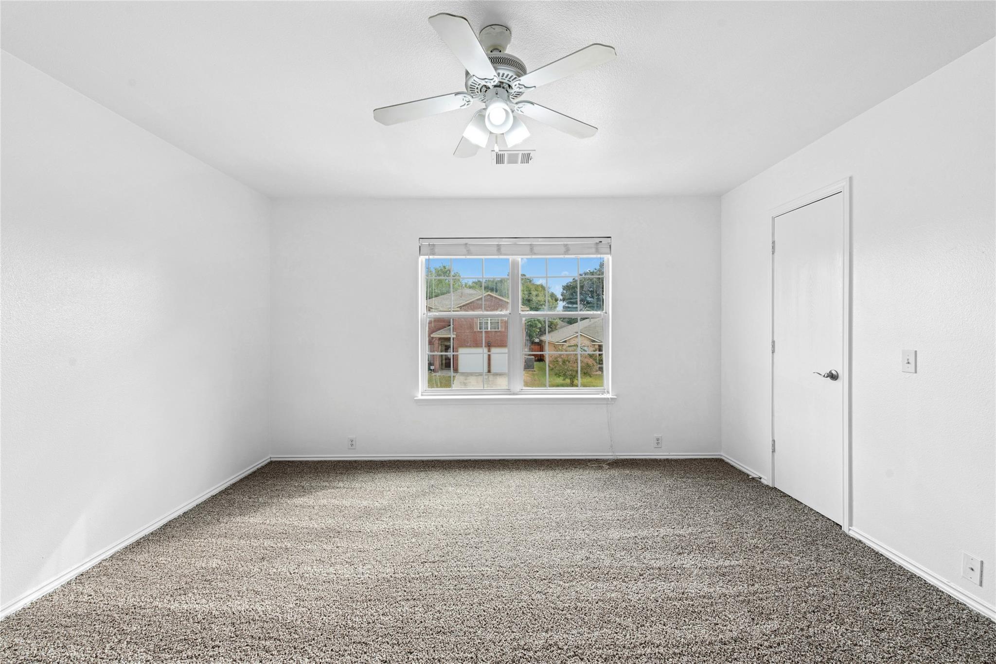 Image 26 of 34 For 13243 Woodthorn Way