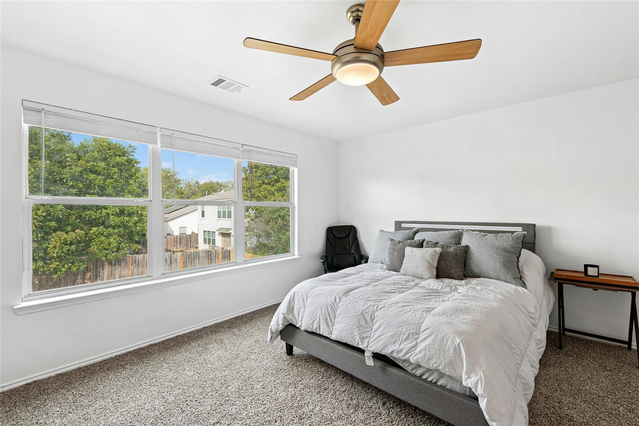 Image 28 of 34 For 13243 Woodthorn Way