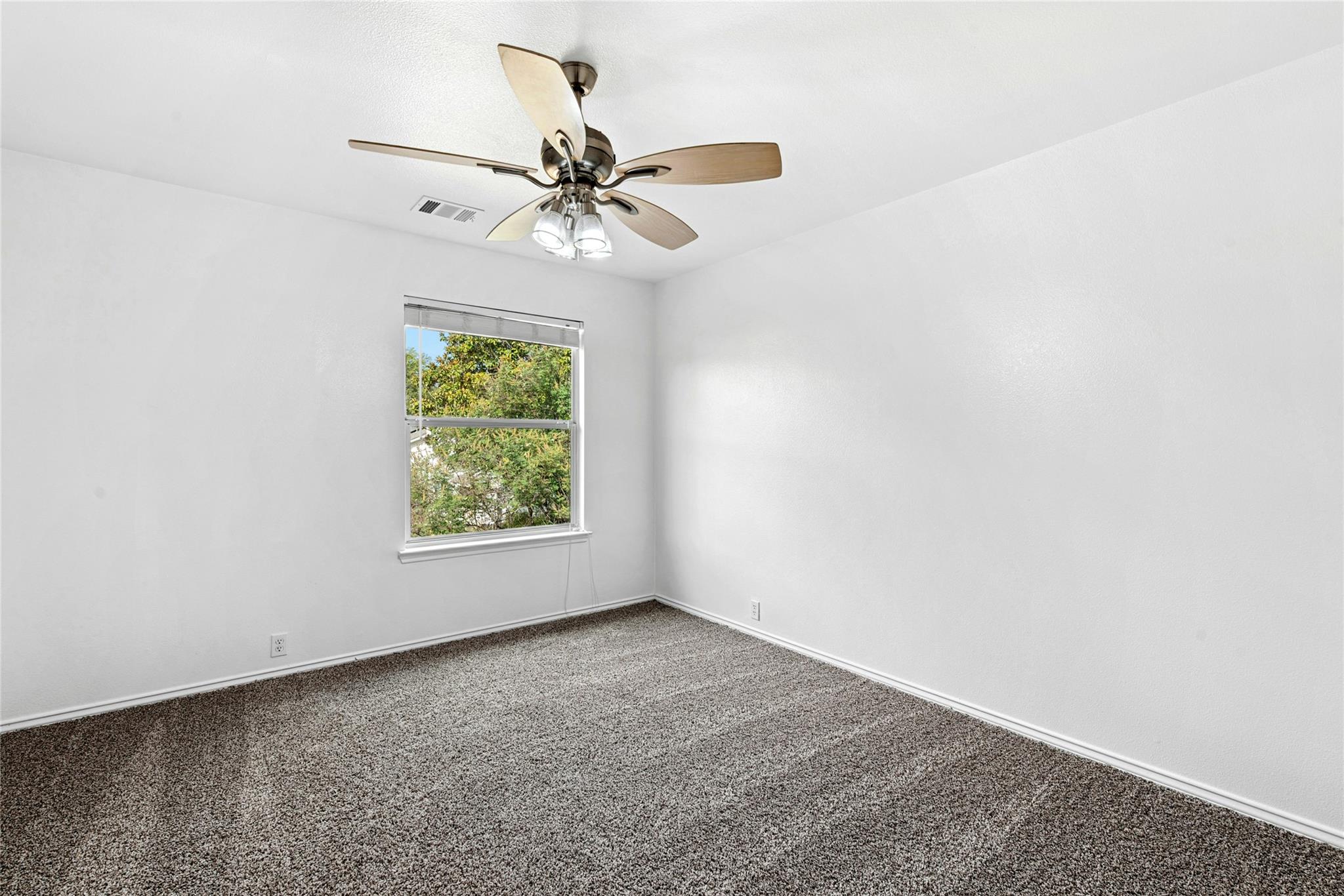 Image 29 of 34 For 13243 Woodthorn Way