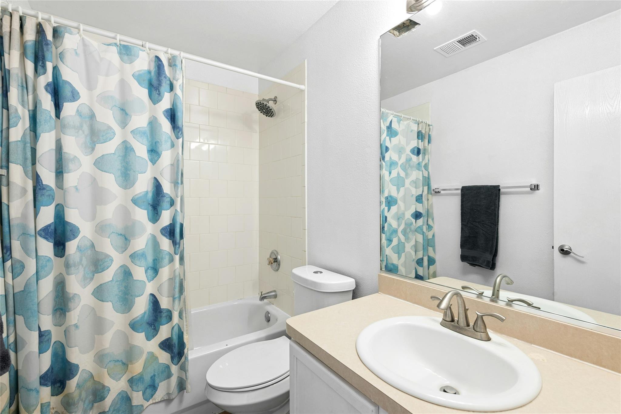 Image 31 of 34 For 13243 Woodthorn Way