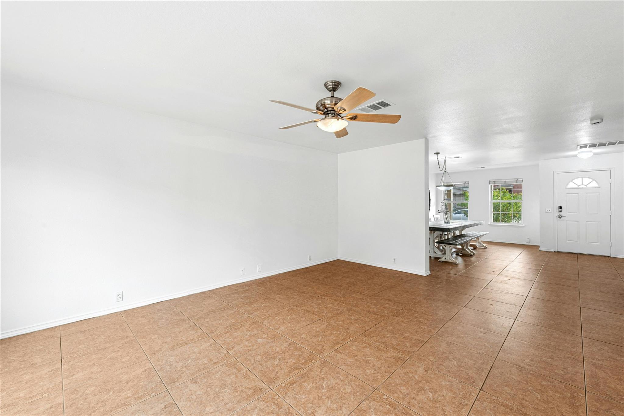 Image 5 of 34 For 13243 Woodthorn Way