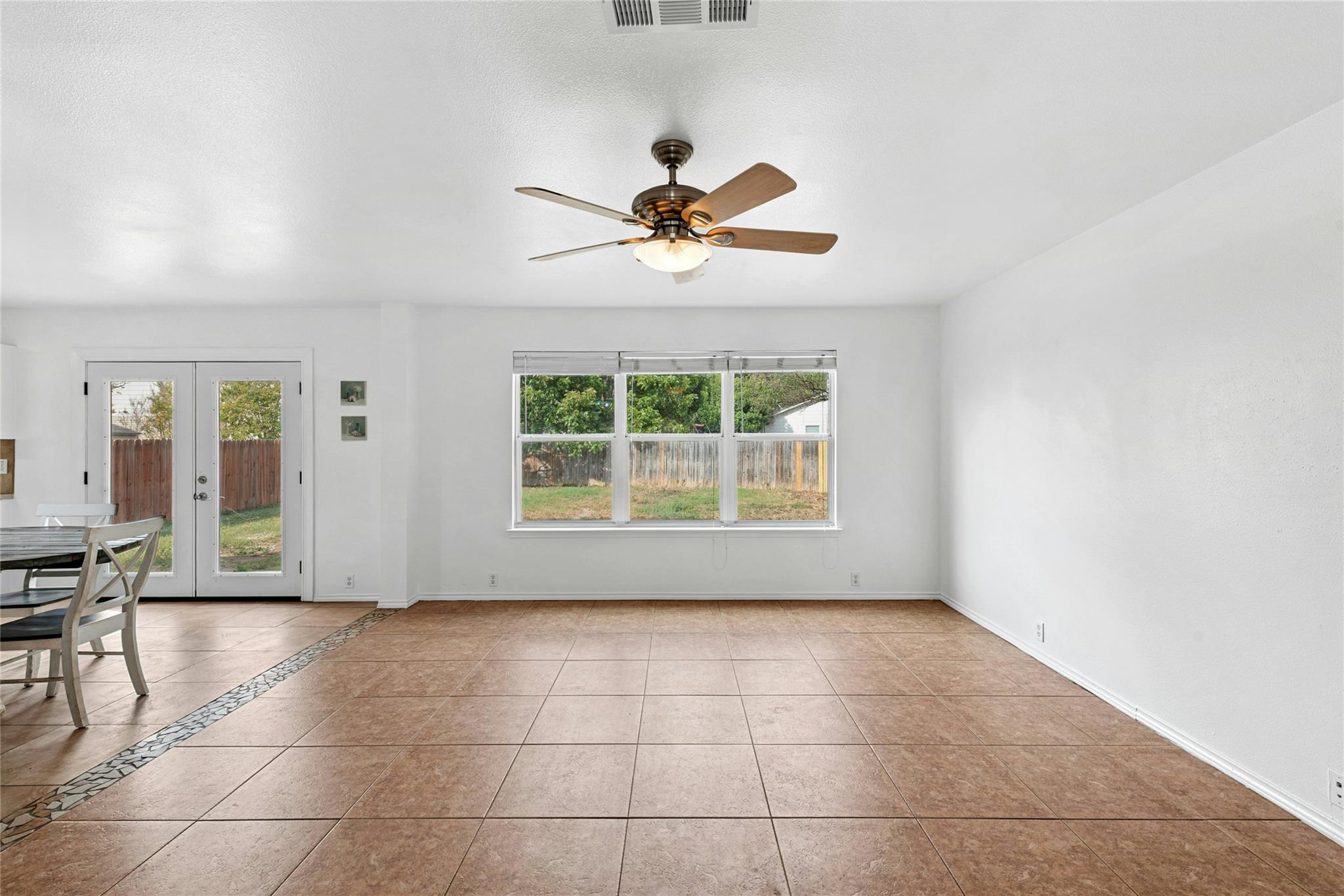 Image 8 of 34 For 13243 Woodthorn Way