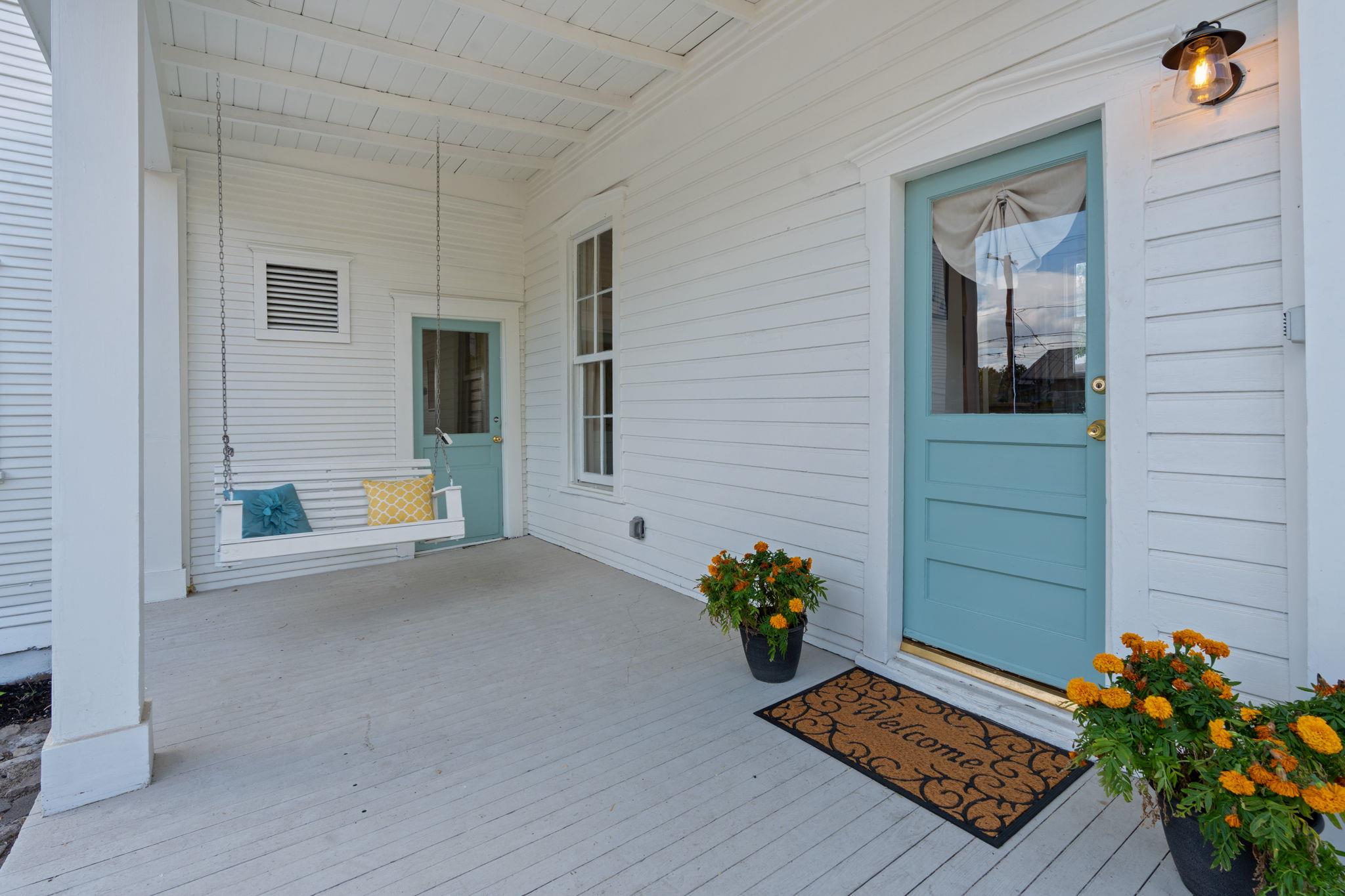 Image 29 of 39 For 810 13th St 