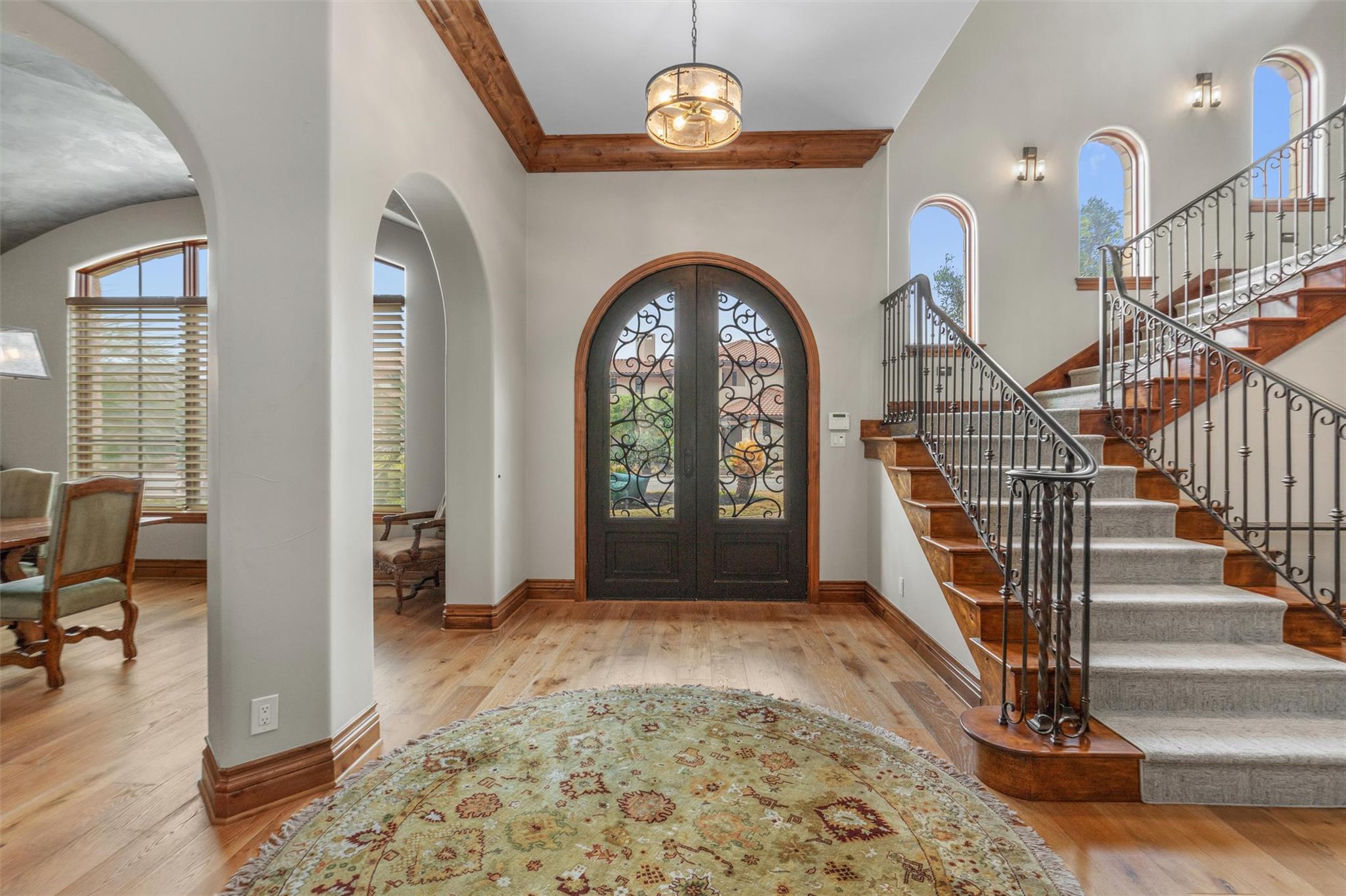 Image 6 of 40 For 4407 Island Cv