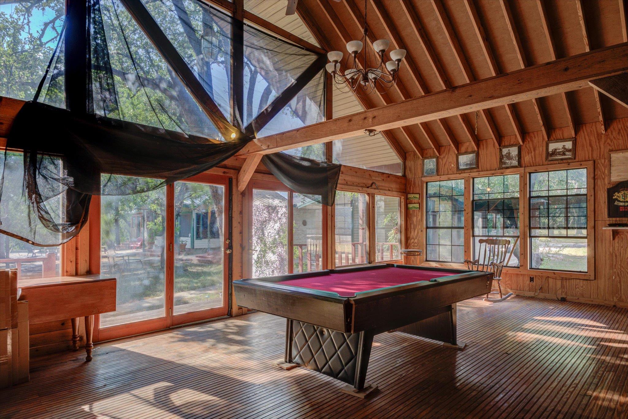 Image 31 of 40 For 12401 Hewitt Ln