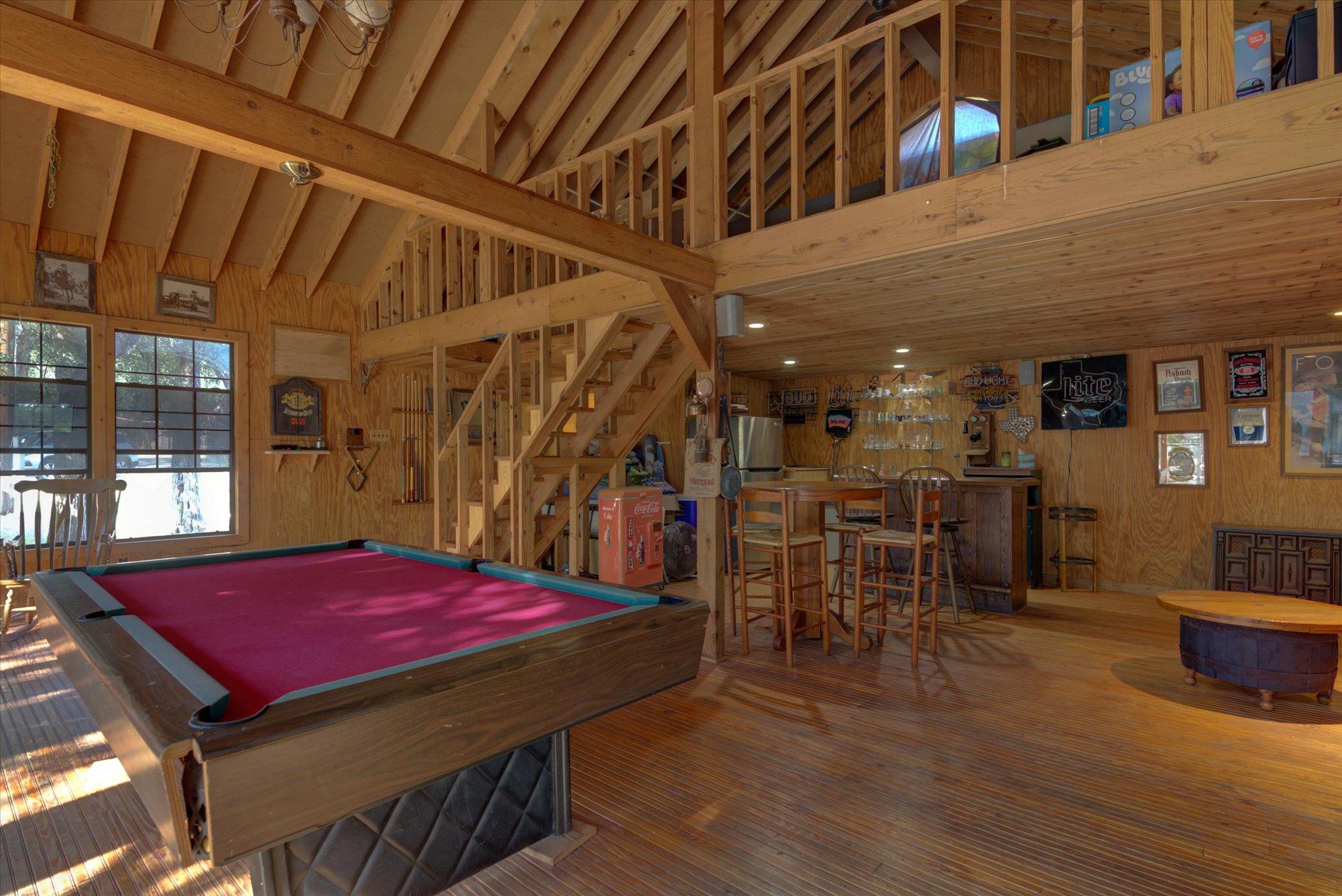 Image 32 of 40 For 12401 Hewitt Ln