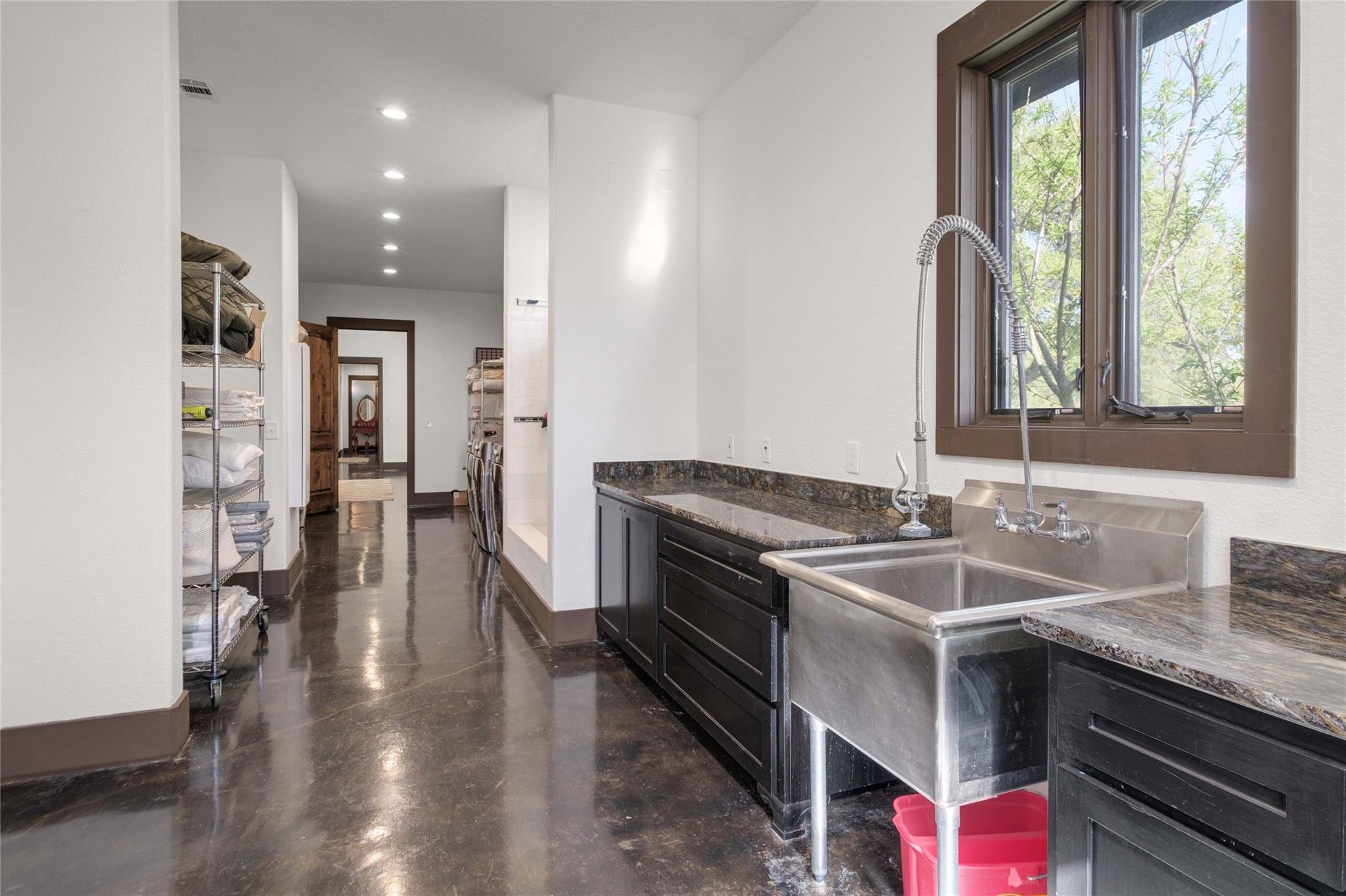 Image 17 of 40 For 9770 Fm 967  