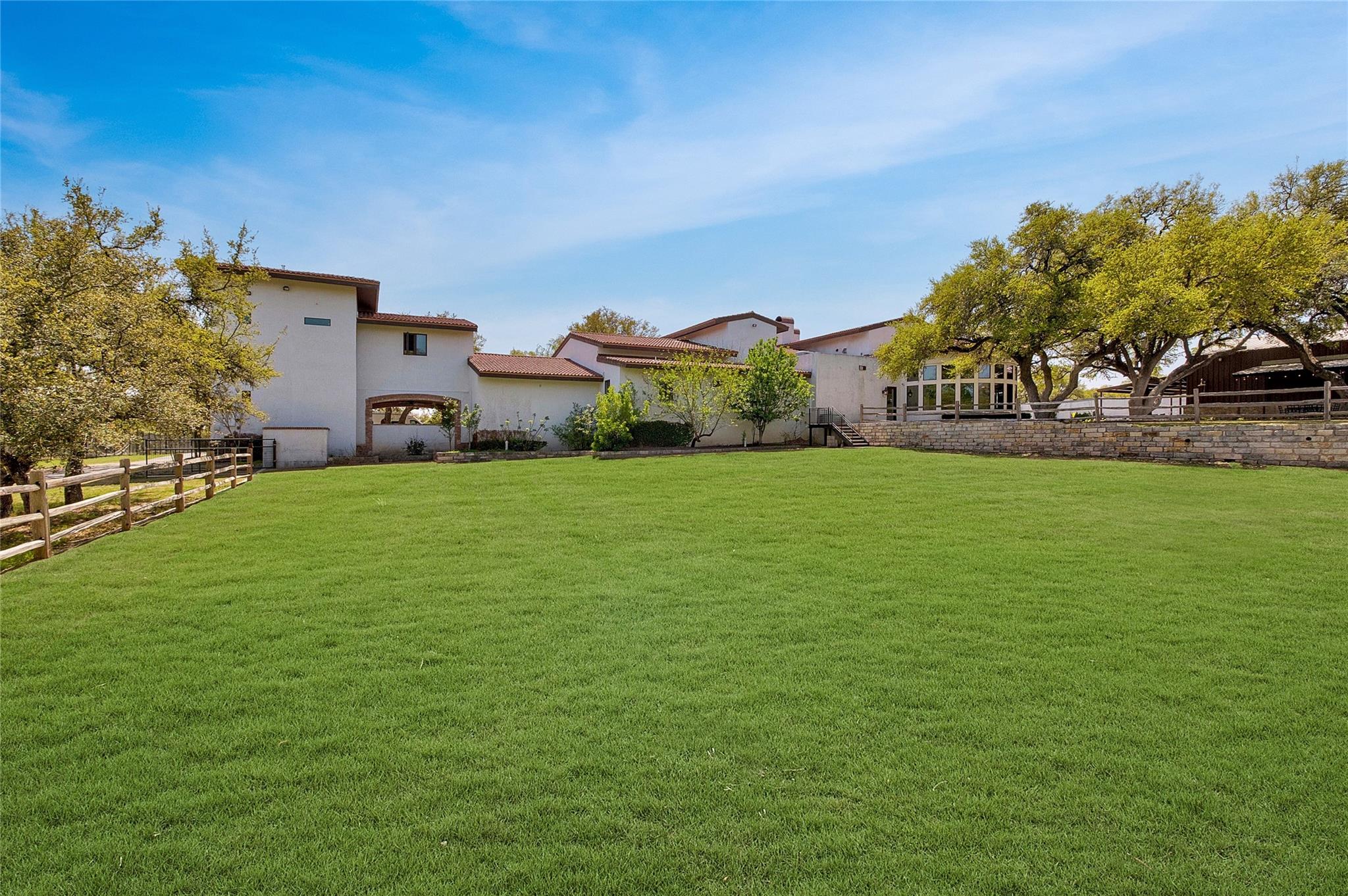 Image 36 of 40 For 9770 Fm 967  