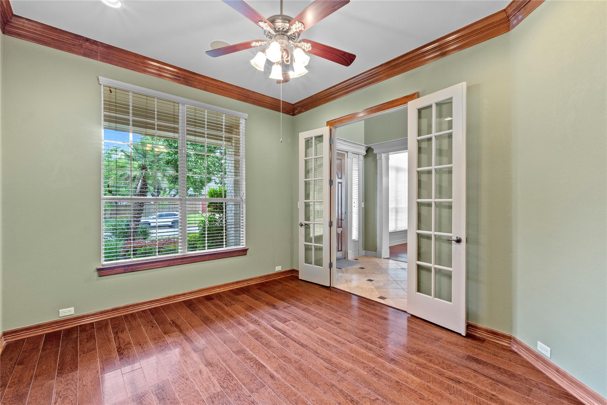 Image 17 of 37 For 15208 Sunningdale St