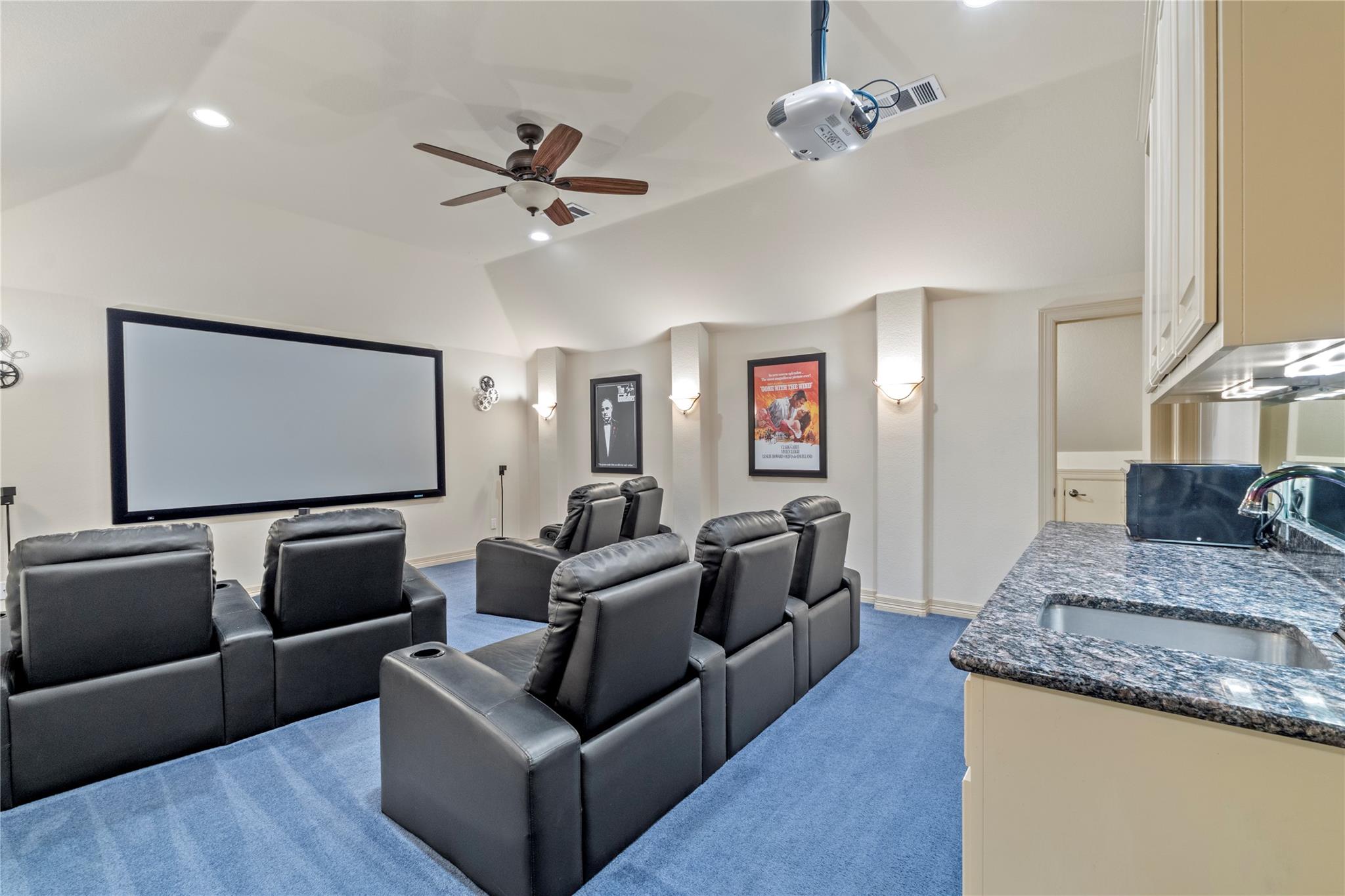 Image 23 of 37 For 15208 Sunningdale St