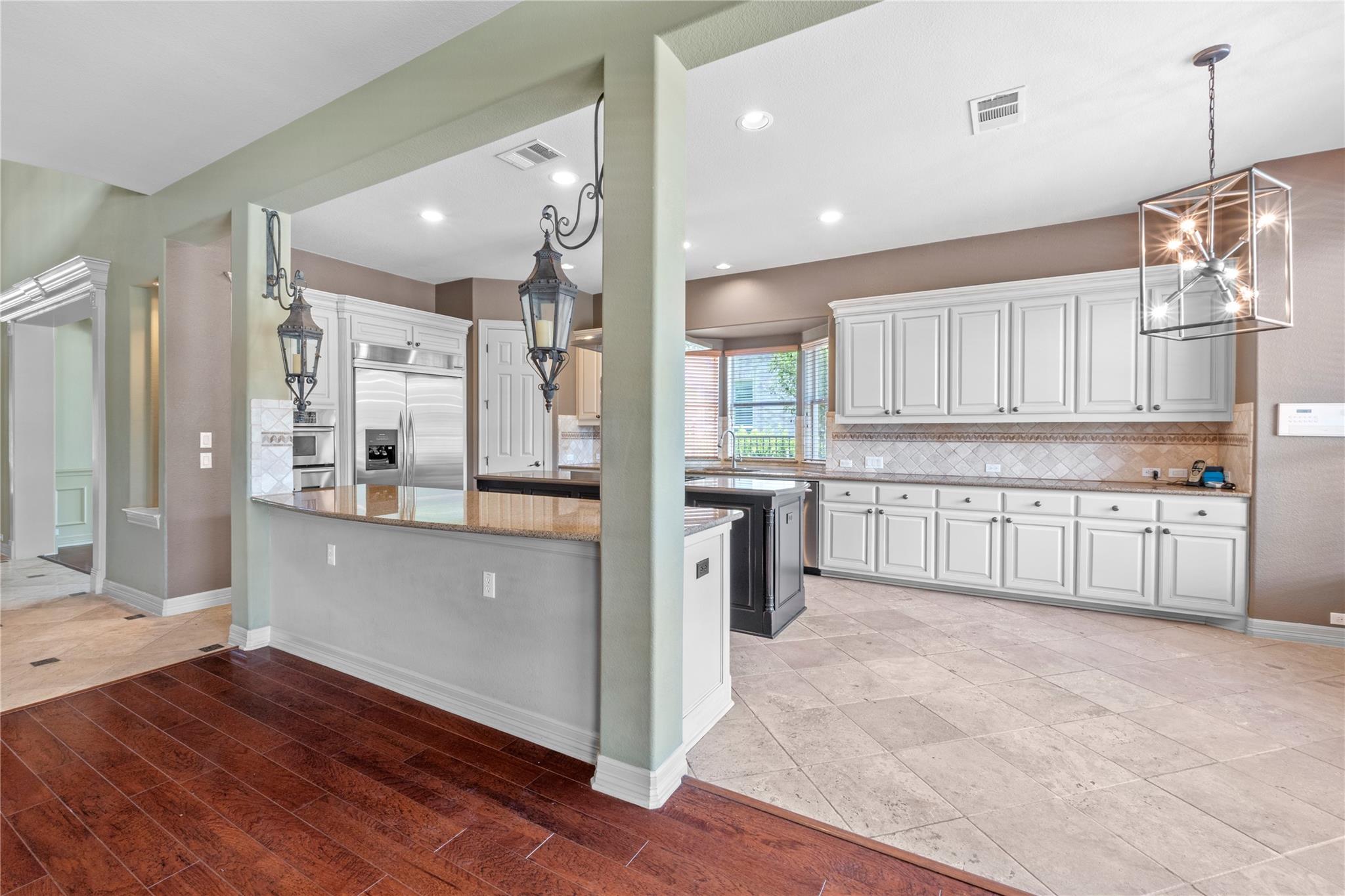 Image 8 of 37 For 15208 Sunningdale St