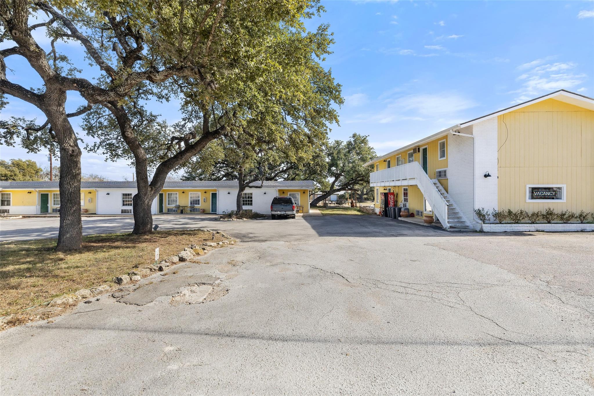 Image 11 of 11 For 1206 Main St