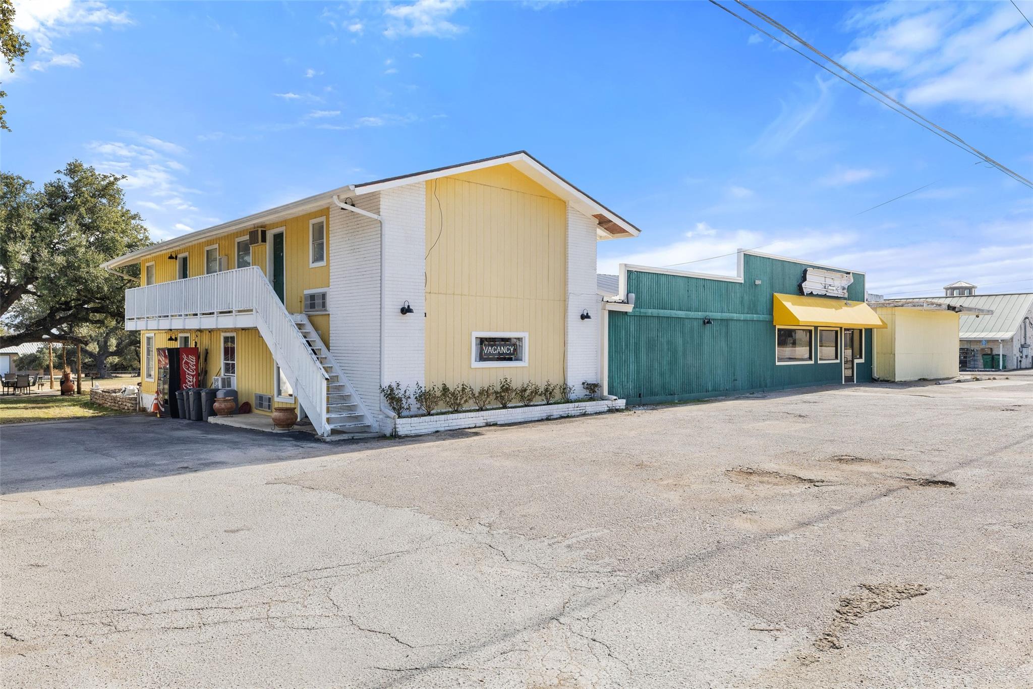 Image 4 of 11 For 1206 Main St