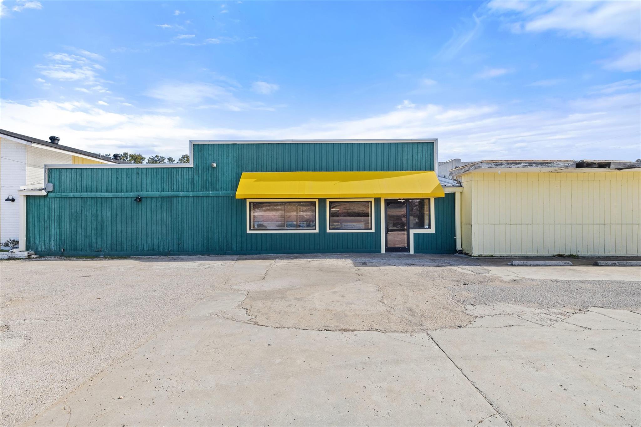 Image 8 of 11 For 1206 Main St