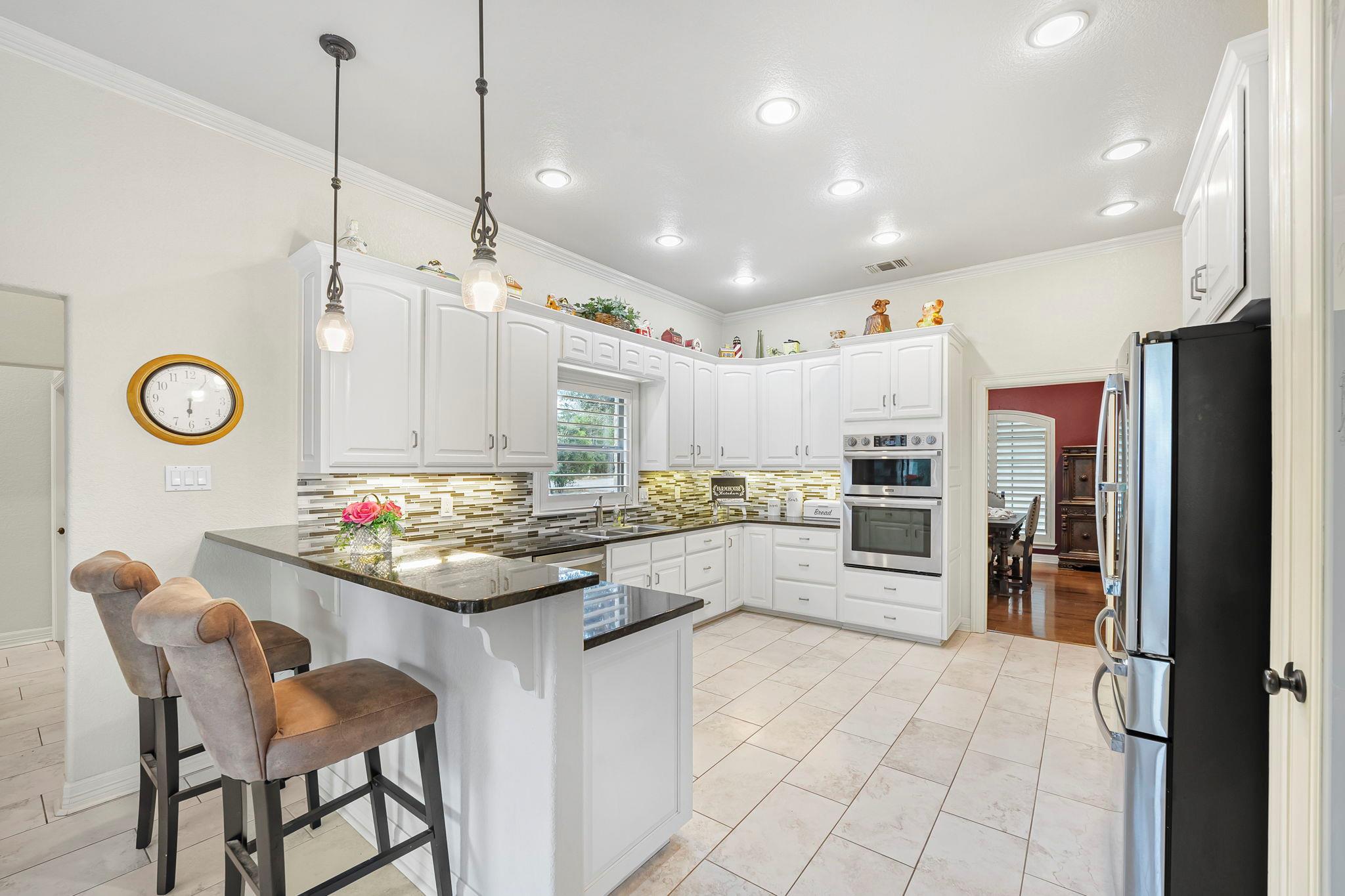 Image 10 of 33 For 810 Bluff Ridge Ct