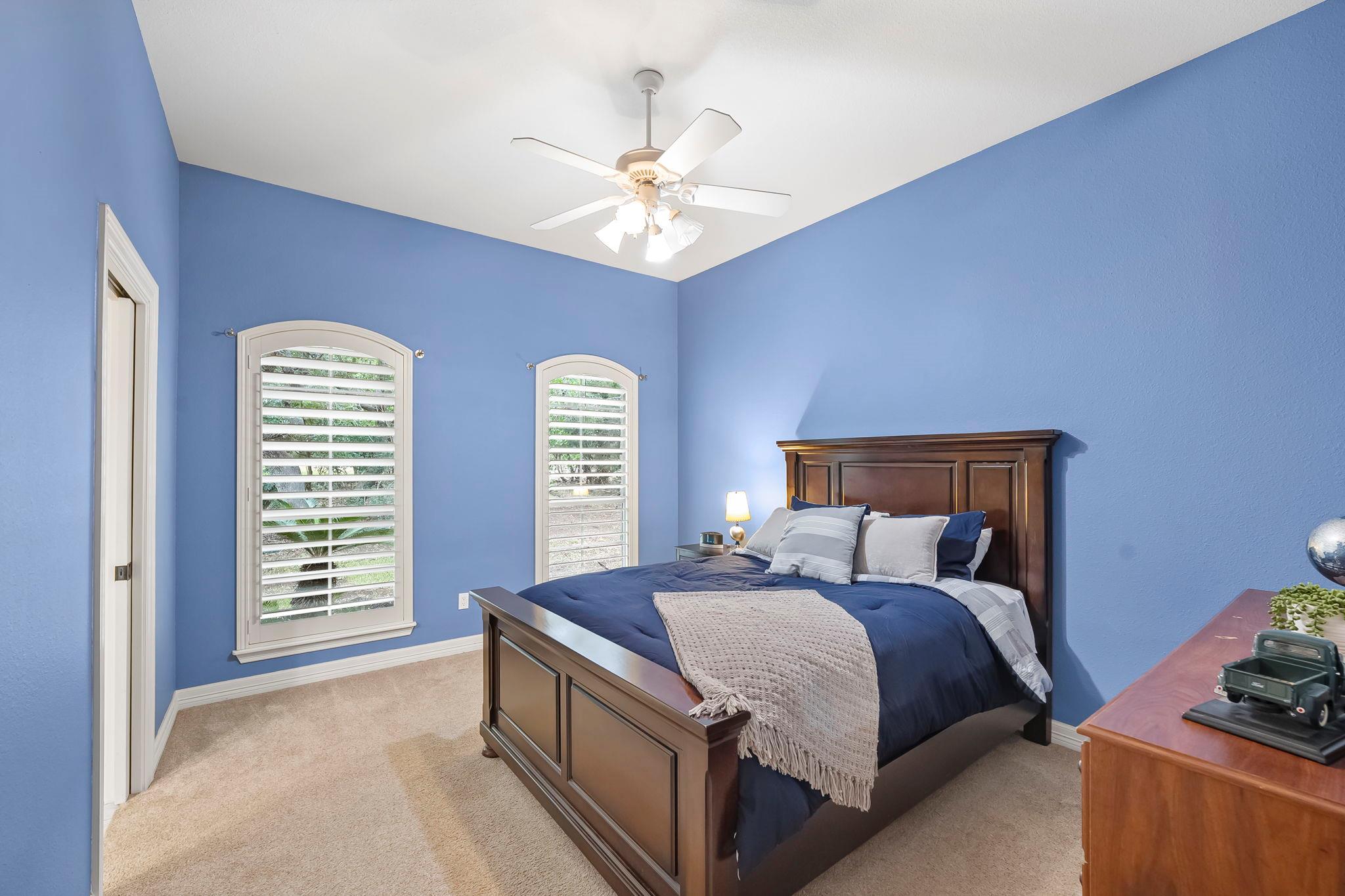 Image 21 of 33 For 810 Bluff Ridge Ct