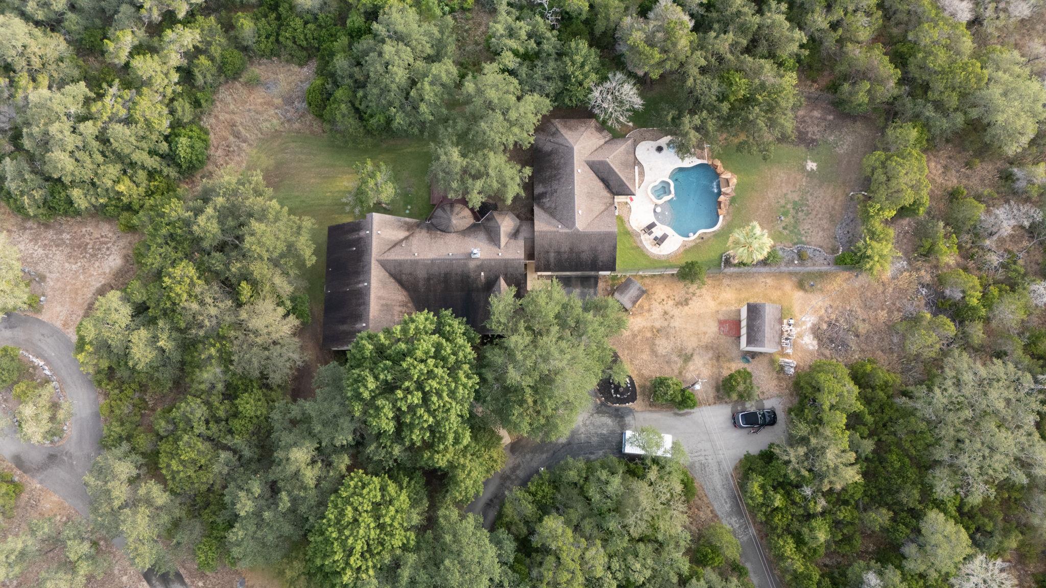 Image 28 of 33 For 810 Bluff Ridge Ct