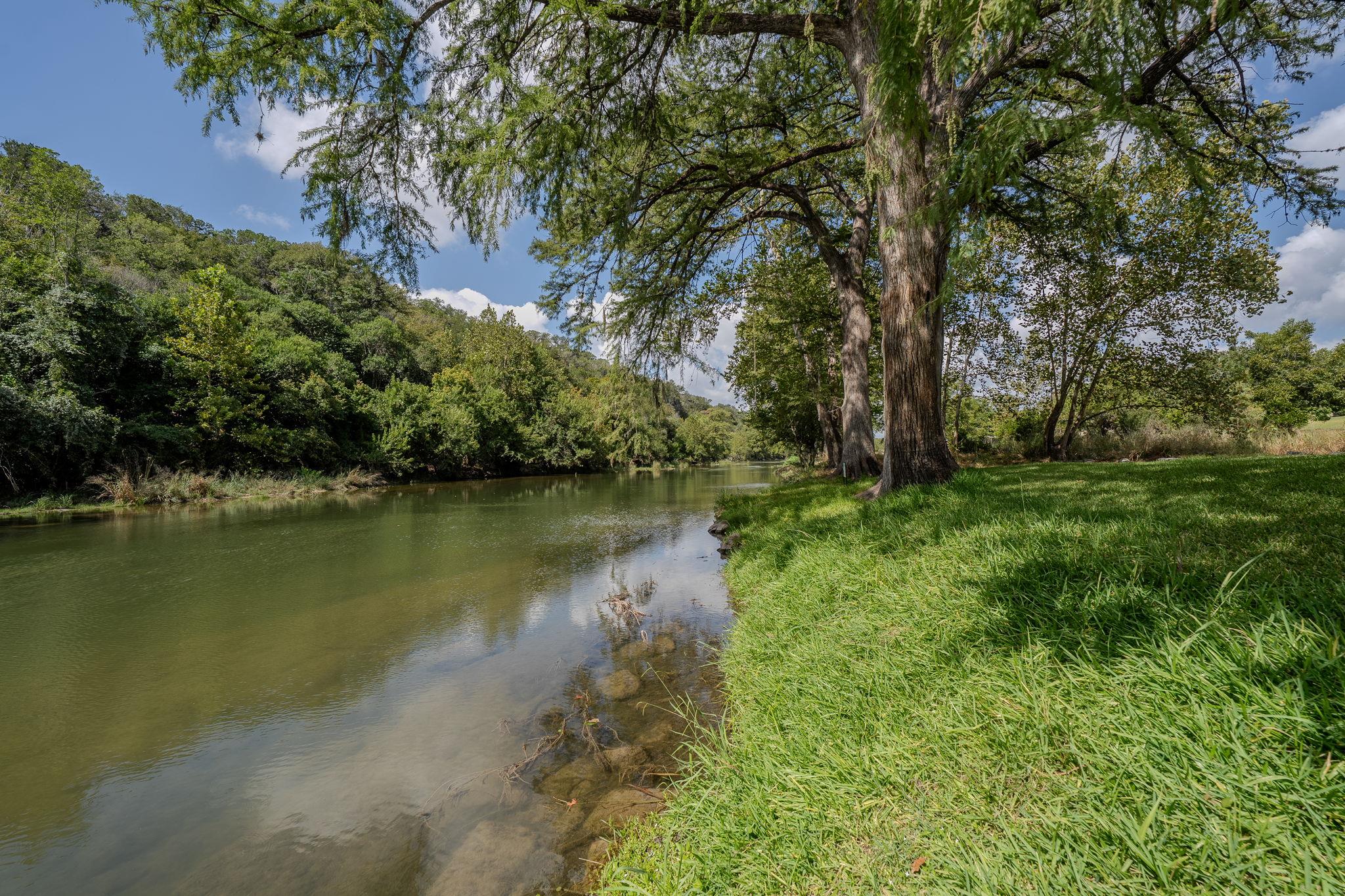 Image 32 of 33 For 810 Bluff Ridge Ct