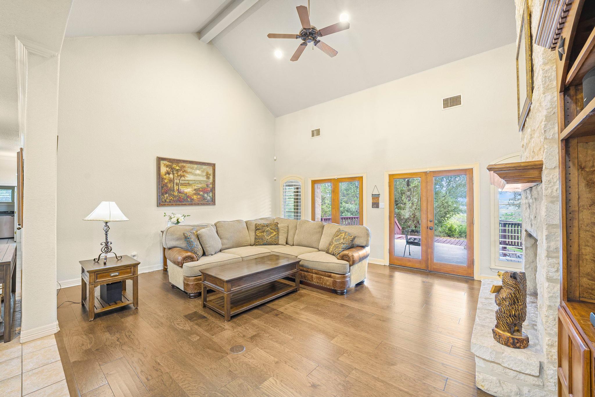 Image 6 of 33 For 810 Bluff Ridge Ct