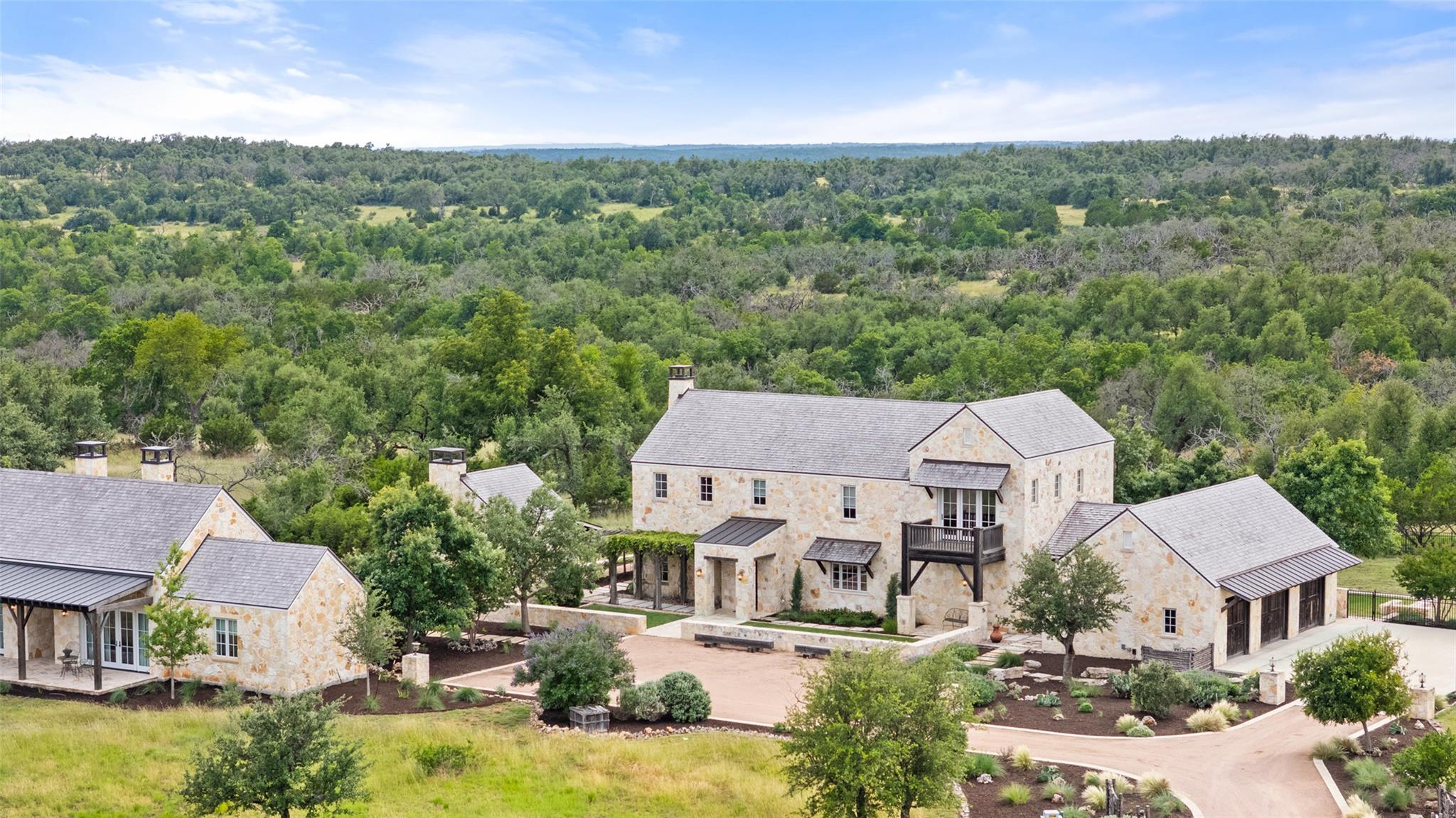 Details for 2194 Boot Ranch Cir, Fredericksburg, TX 78624