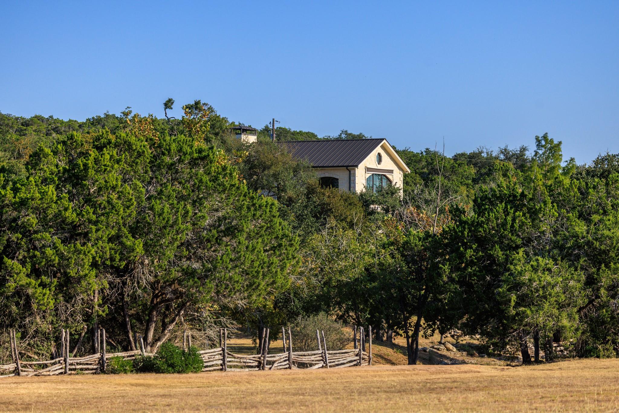 Image 15 of 40 For 5801 Mount Gainor Rd