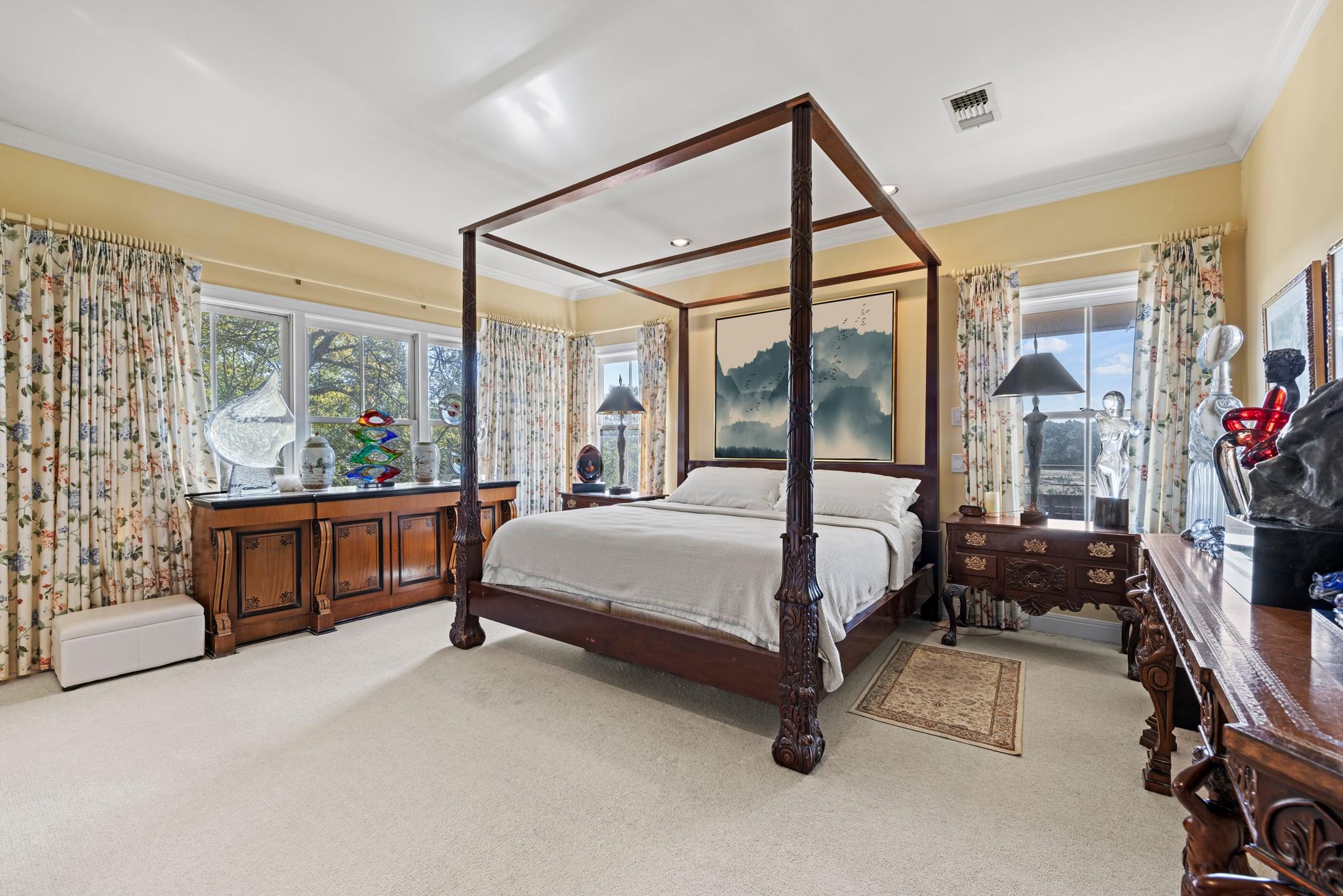 Image 23 of 40 For 5801 Mount Gainor Rd