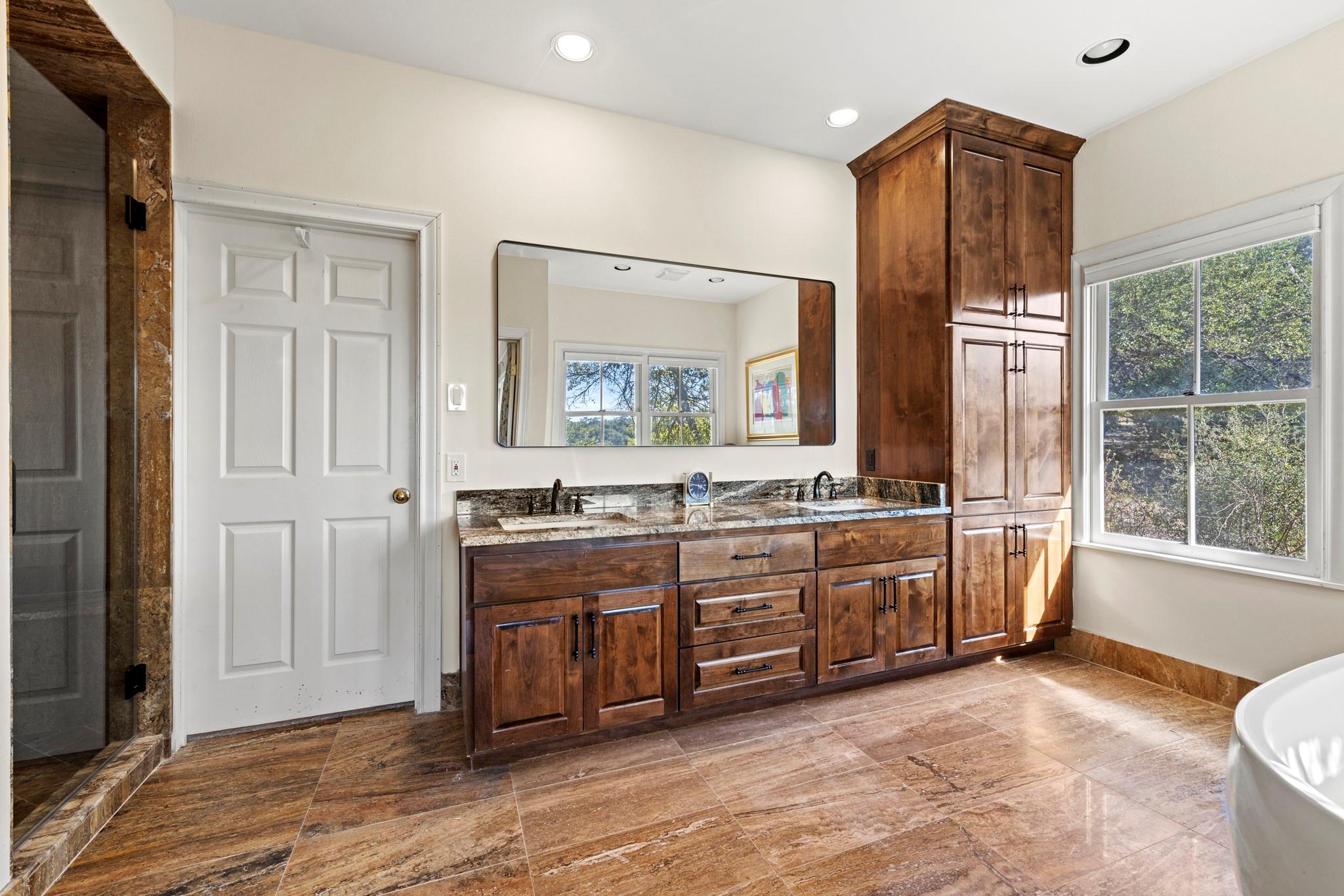 Image 25 of 40 For 5801 Mount Gainor Rd