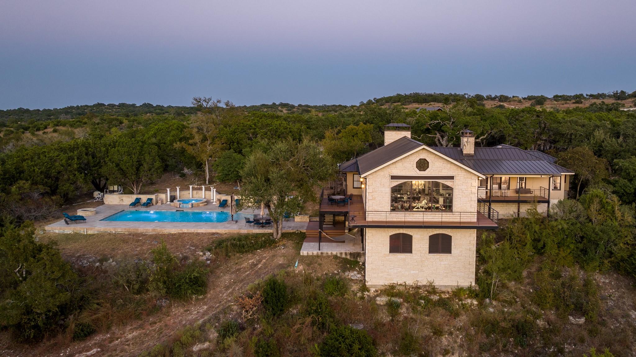 Image 7 of 40 For 5801 Mount Gainor Rd