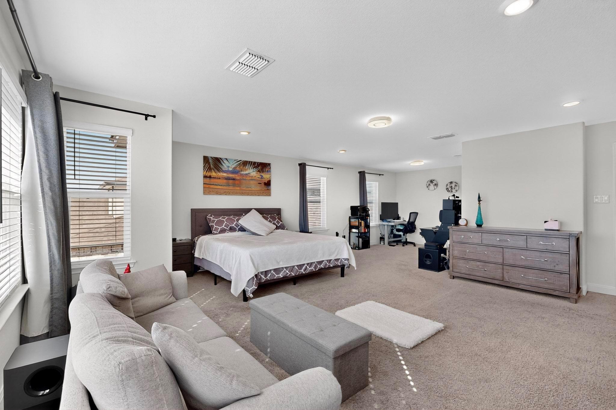 Image 14 of 33 For 3830 Riardo Dr