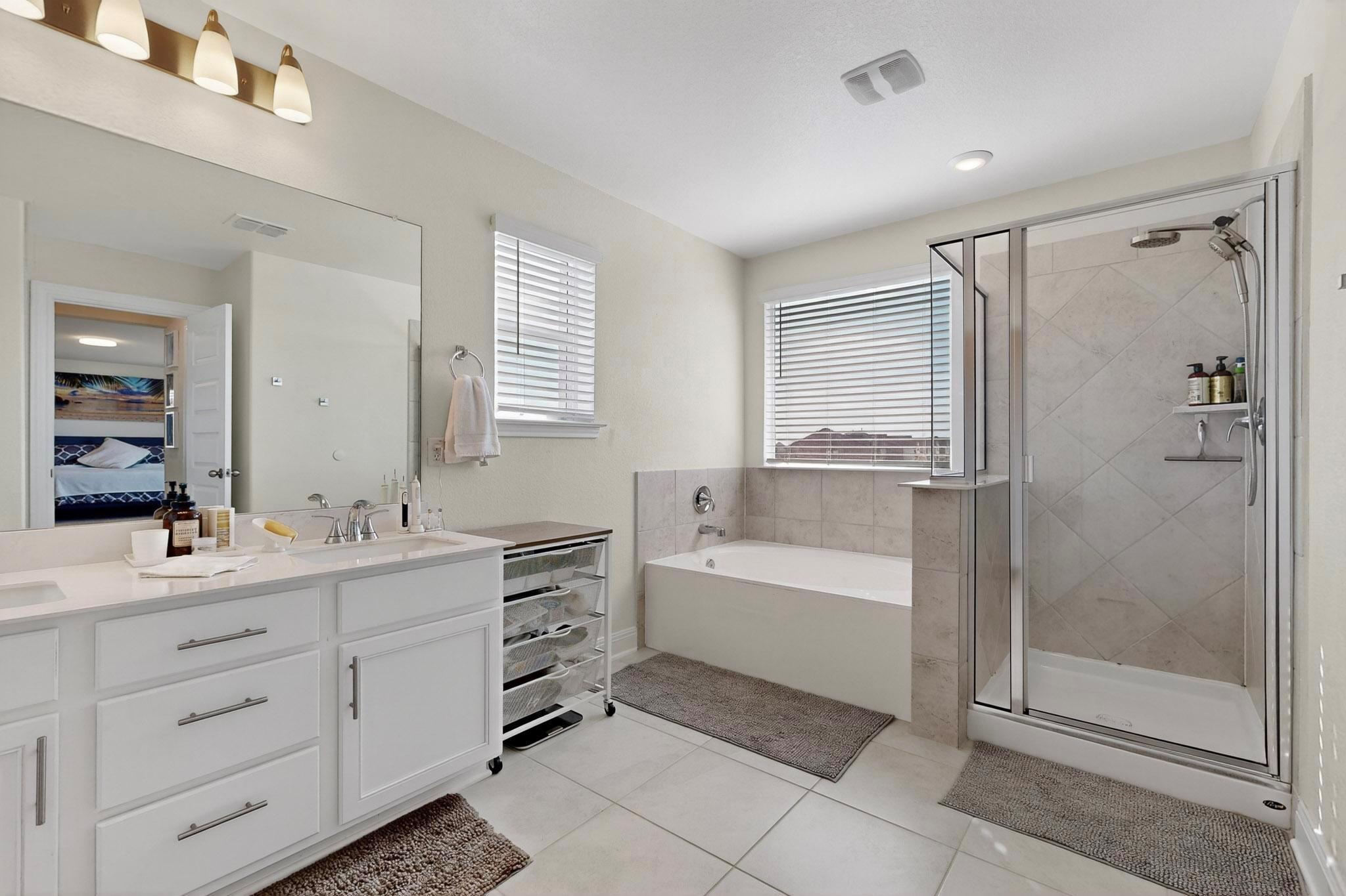 Image 18 of 33 For 3830 Riardo Dr