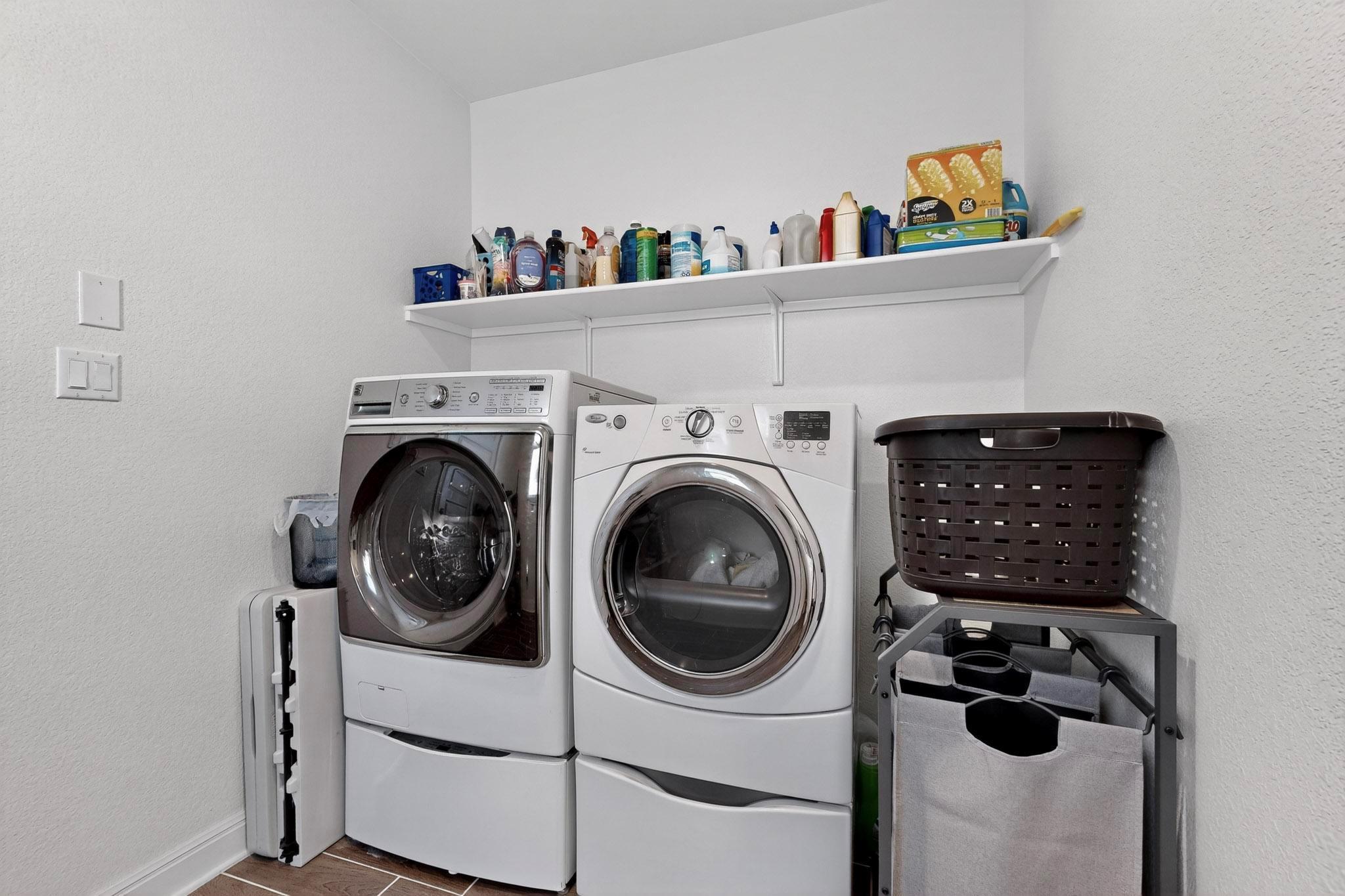 Image 25 of 33 For 3830 Riardo Dr