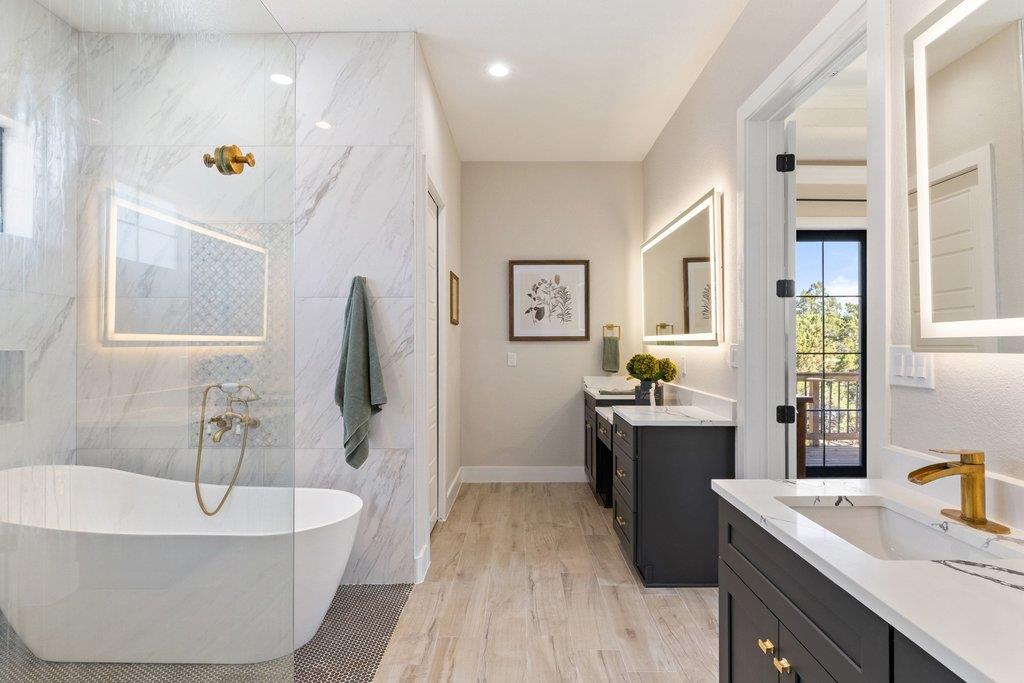 Image 19 of 40 For 2415 Comal Springs