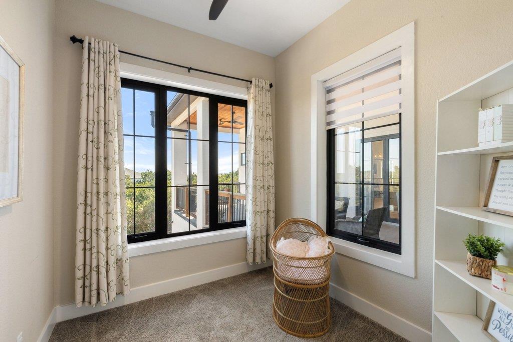 Image 28 of 40 For 2415 Comal Springs