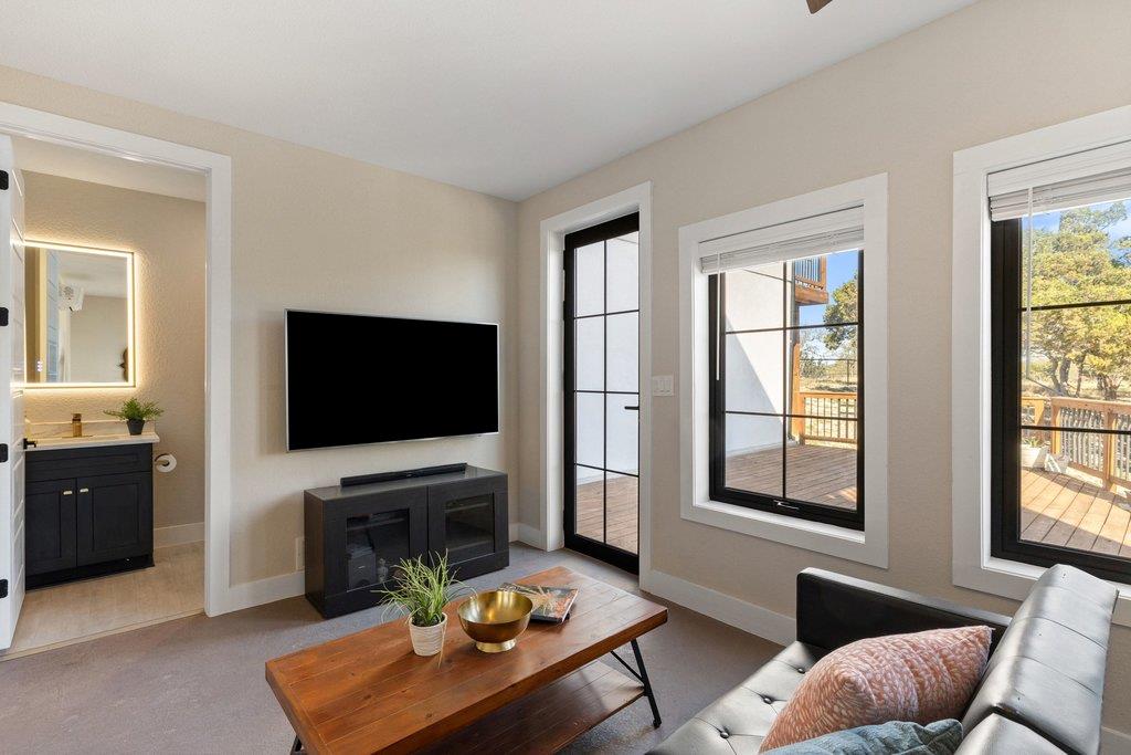 Image 33 of 40 For 2415 Comal Springs