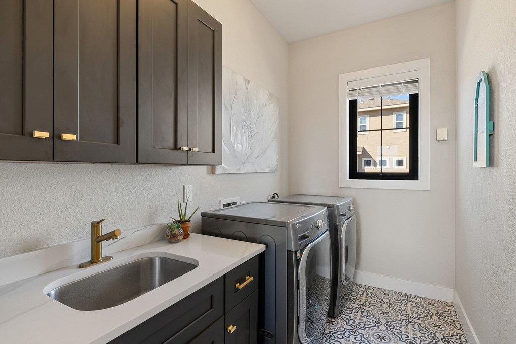 Image 36 of 40 For 2415 Comal Springs