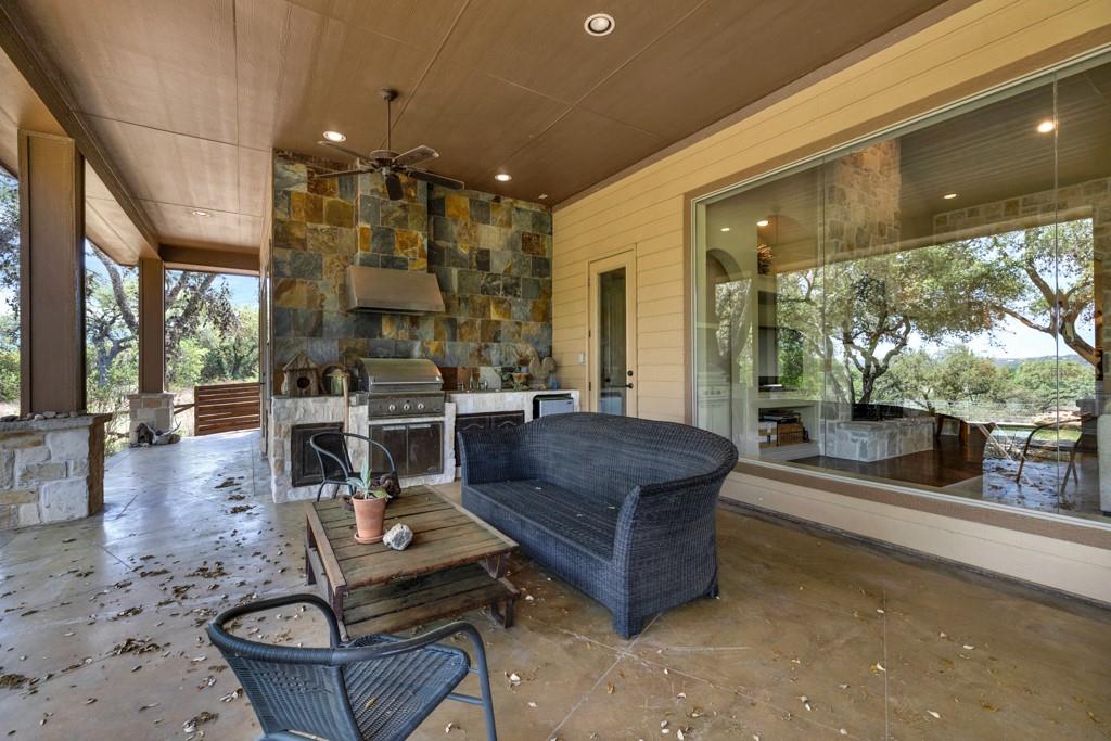 Image 32 of 39 For 807 Lake Island Dr